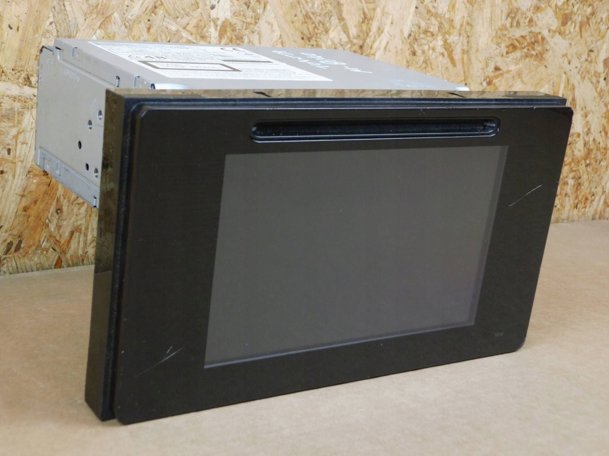 Toyota Corolla E16 ekran radio display navigation devices 86140-02480 8614002480