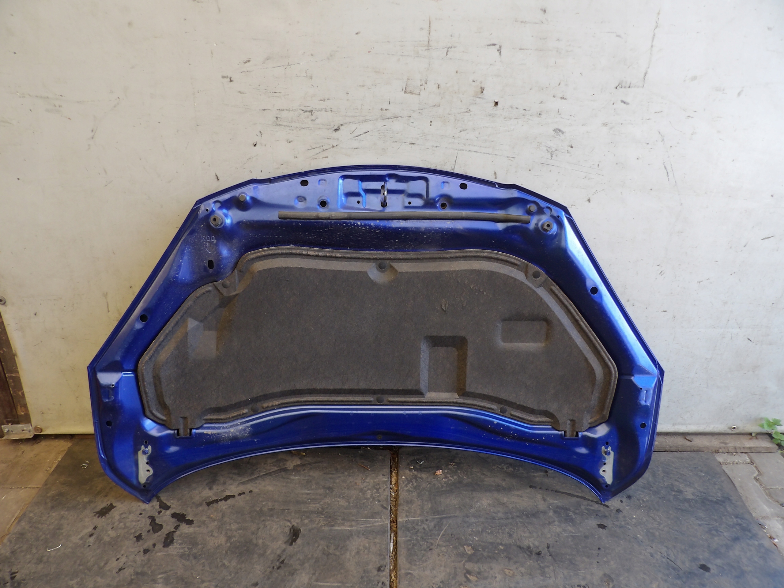 Mazda 2 MK3 cofano 3D