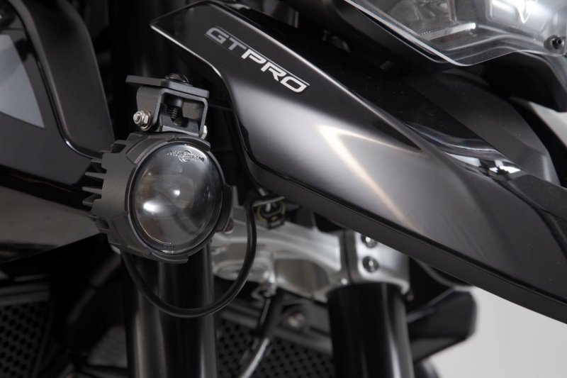 Sada Hmlových Svetiel Triumph Tiger 900/GT/RALLY/PRO (19-23) Čierna