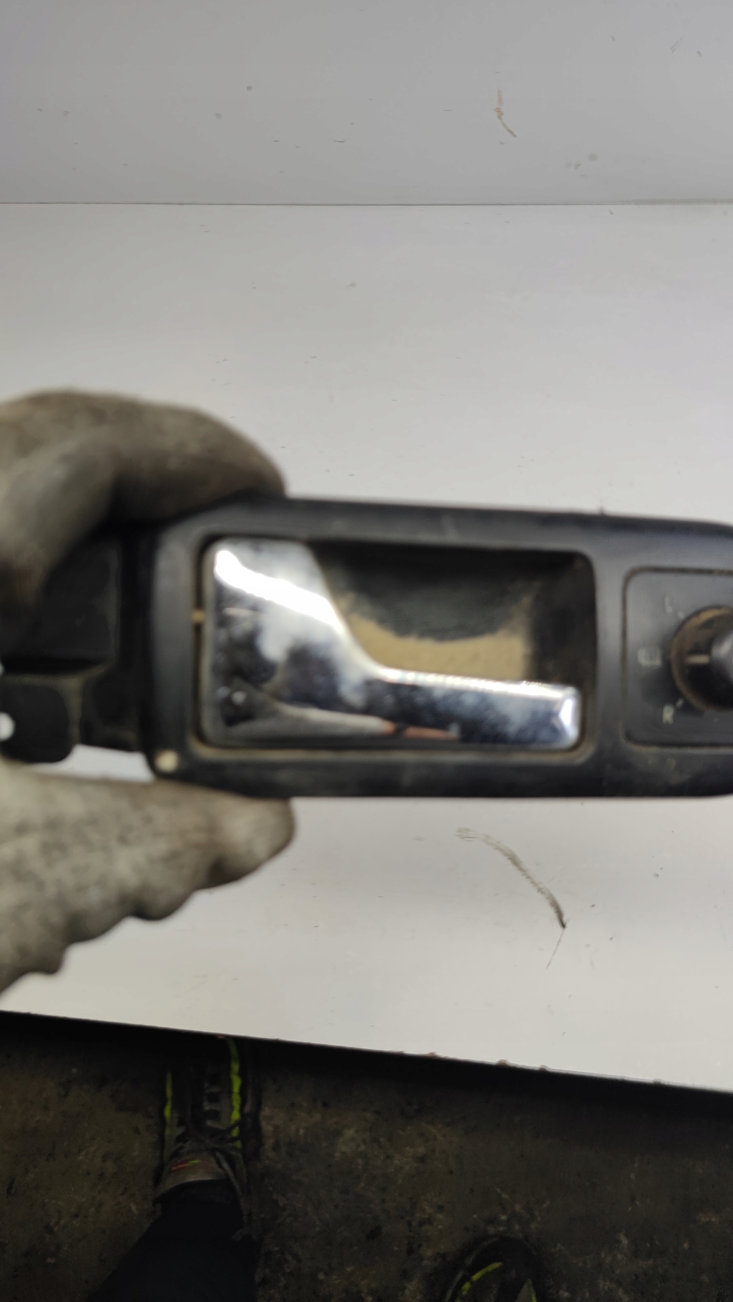 KLAMKA WEWNĘTRZNA LEWY PRZÓD VW GOLF IV 3B1837113 Typ samochodu Samochody osobowe