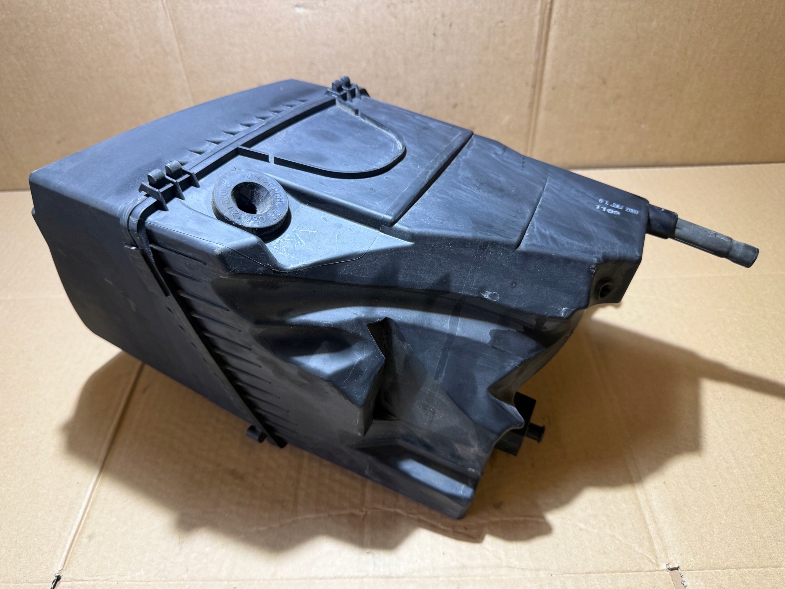 AUDI A6 C6 LIFT 2.0 TDI Gehäuse filter luft 4F0133835AH