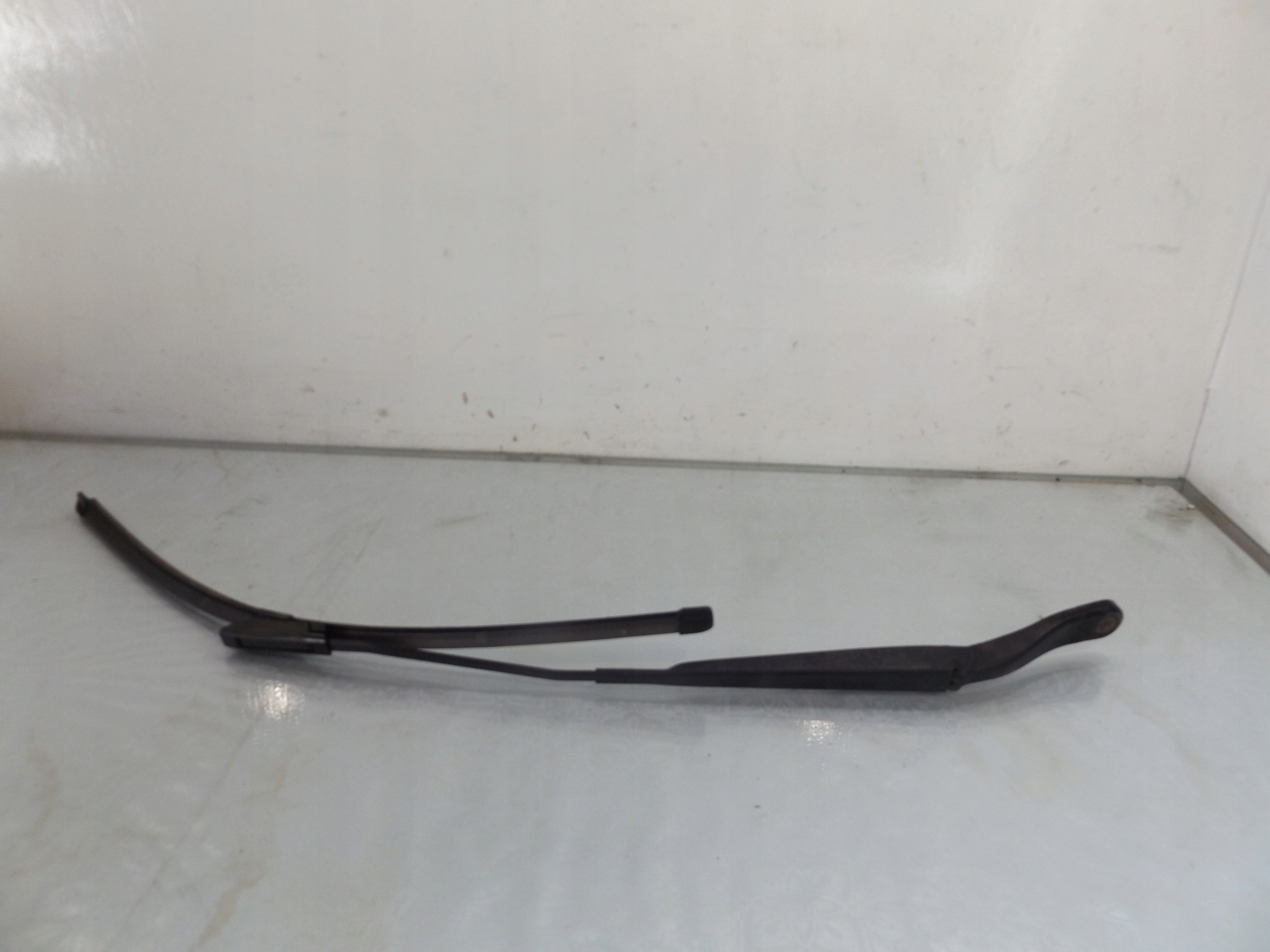 MEGANE III RAMIE WYCIERACZKI LEWE