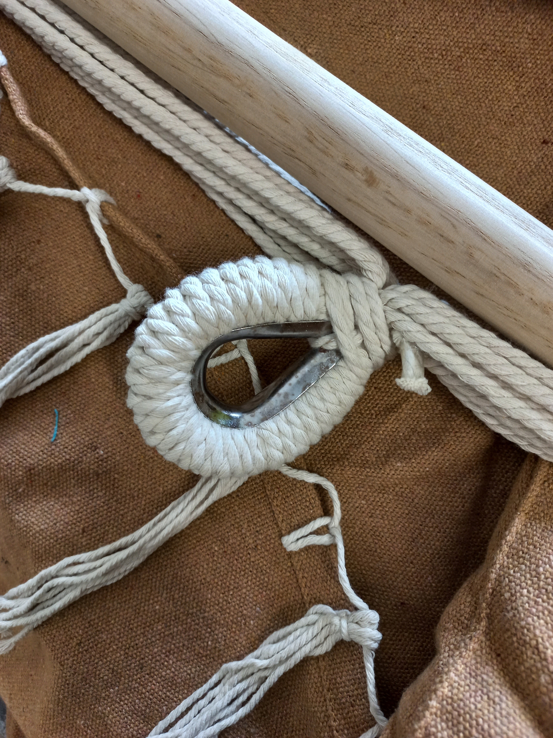 FOTEL WISZĄCY KRZESŁO BRAZYLIJSKIE HUŚTAWKA HAMAK Producent MTA