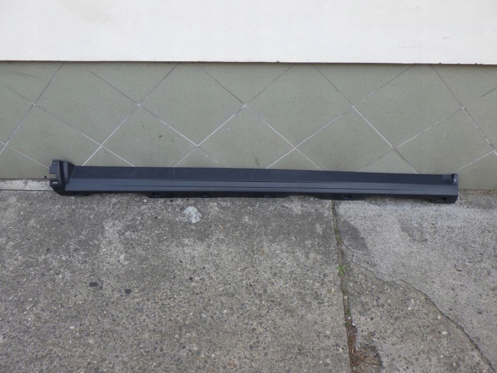 LAND ROVER DISCOVERY 5 L550 SPORT 14- moulding threshold left