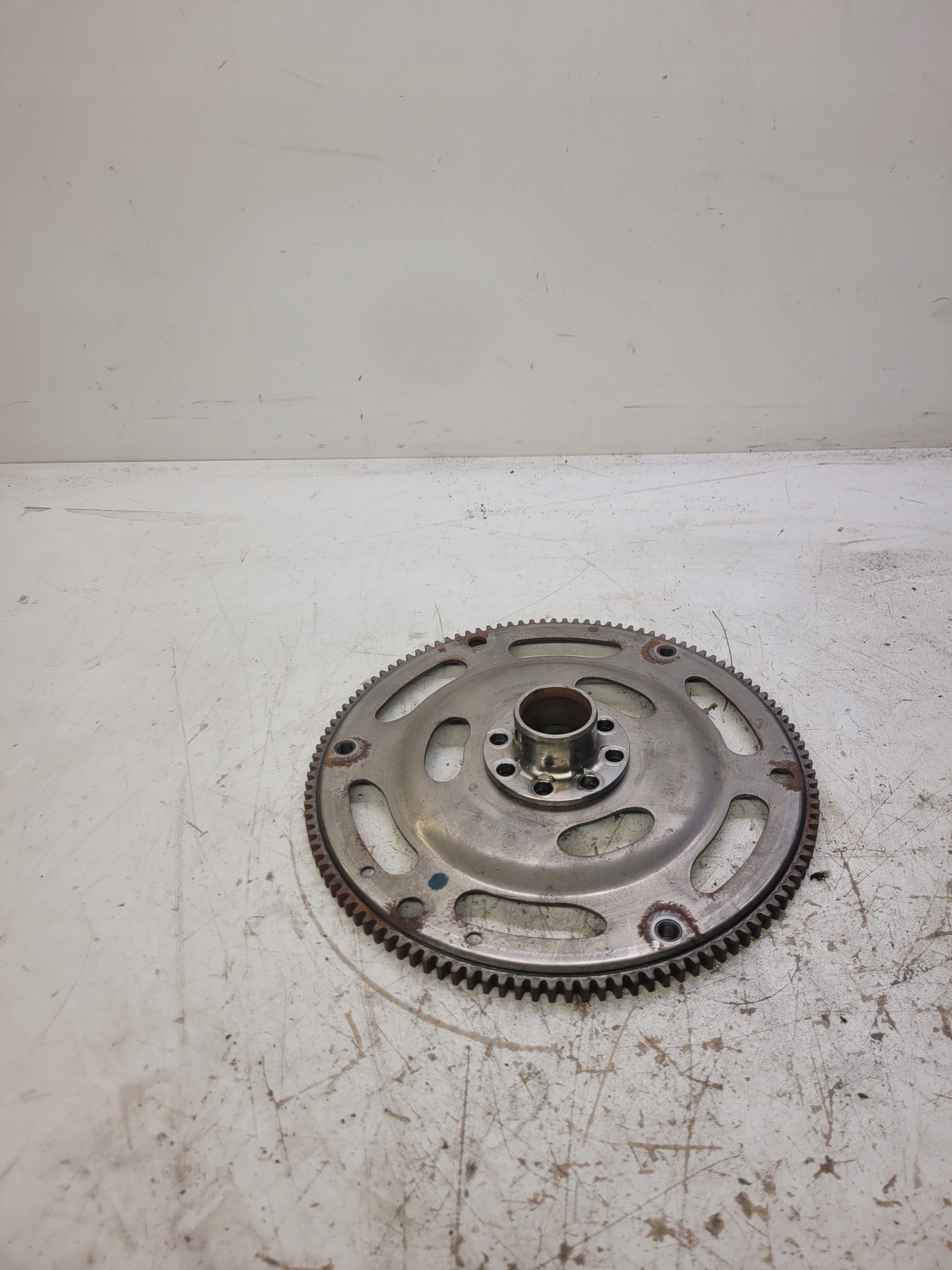 wheel flywheel AUDI A4 B9 A5 2.0 TDI 06H105323AE