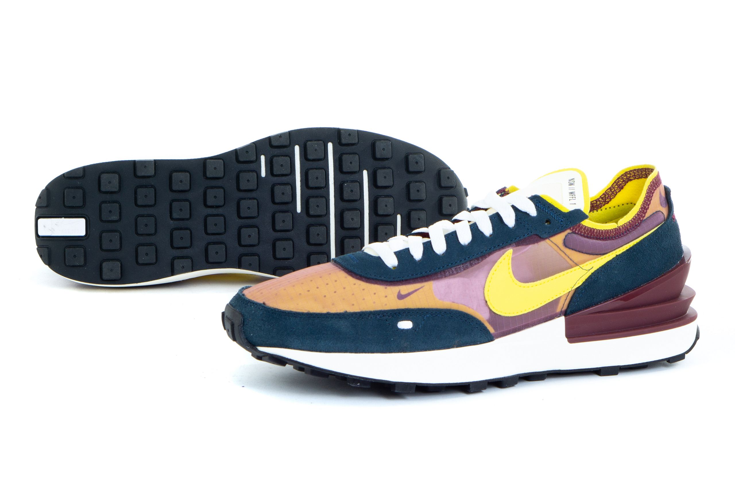 

Buty Nike Waffle One DD8014-600 R. 42