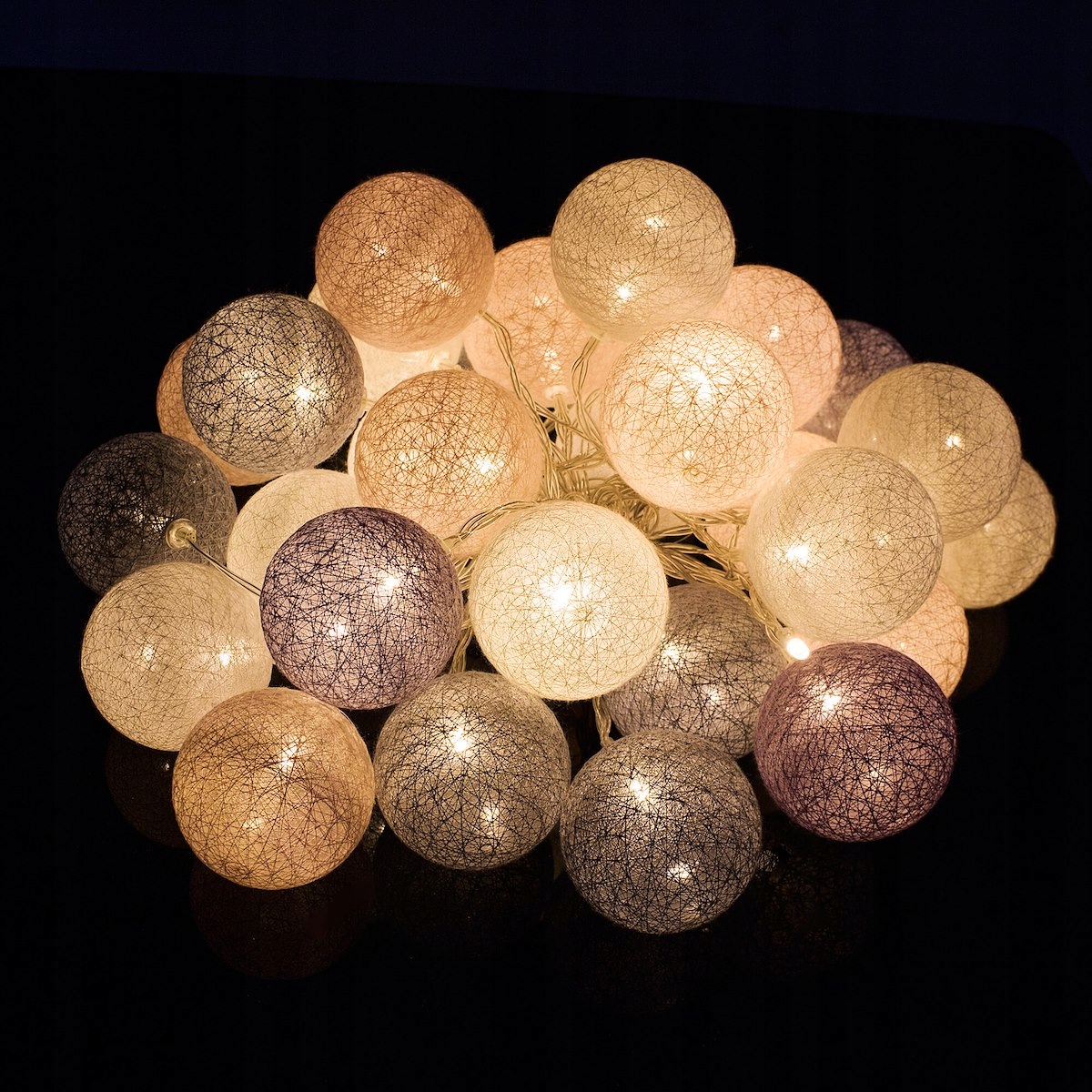 LAMPKI GIRLANDA ŚWIETLNA 20LED KULE COTTON BALLS ŚWIECĄCE ŁAŃCUCH 6cm Długość sznura 6.1 m