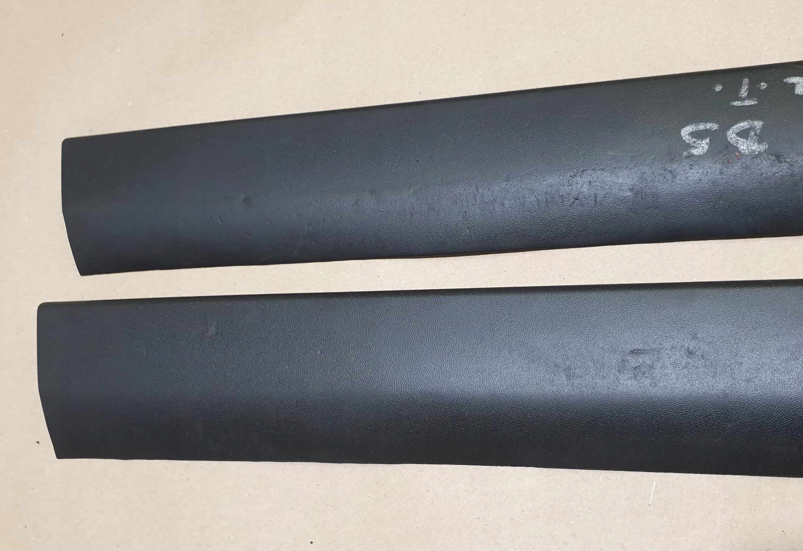 moulding door left rear part VW PASSAT B5 3B OE
