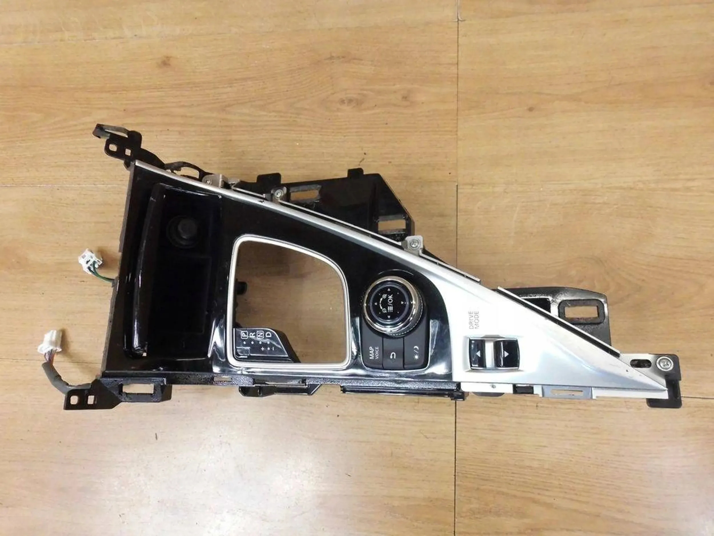 INFINITI Q50 TUNEL MOYENNE CHÂSSIS DZWIGNI DU LEVIER DE VITESSE ENGRENAGE COUVERTURE PANEL