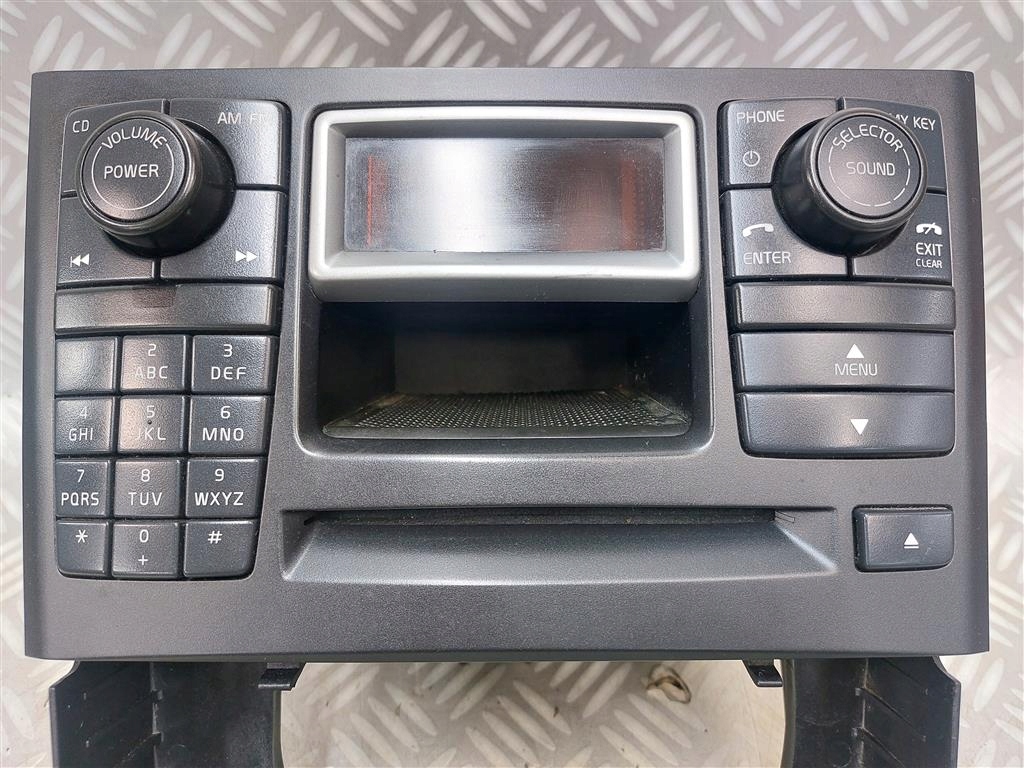 Radio CD wyświetlacz pilot Volvo XC90 I 30679465 30656245 2002-2006r Numery katalogowe zamienników 30656245