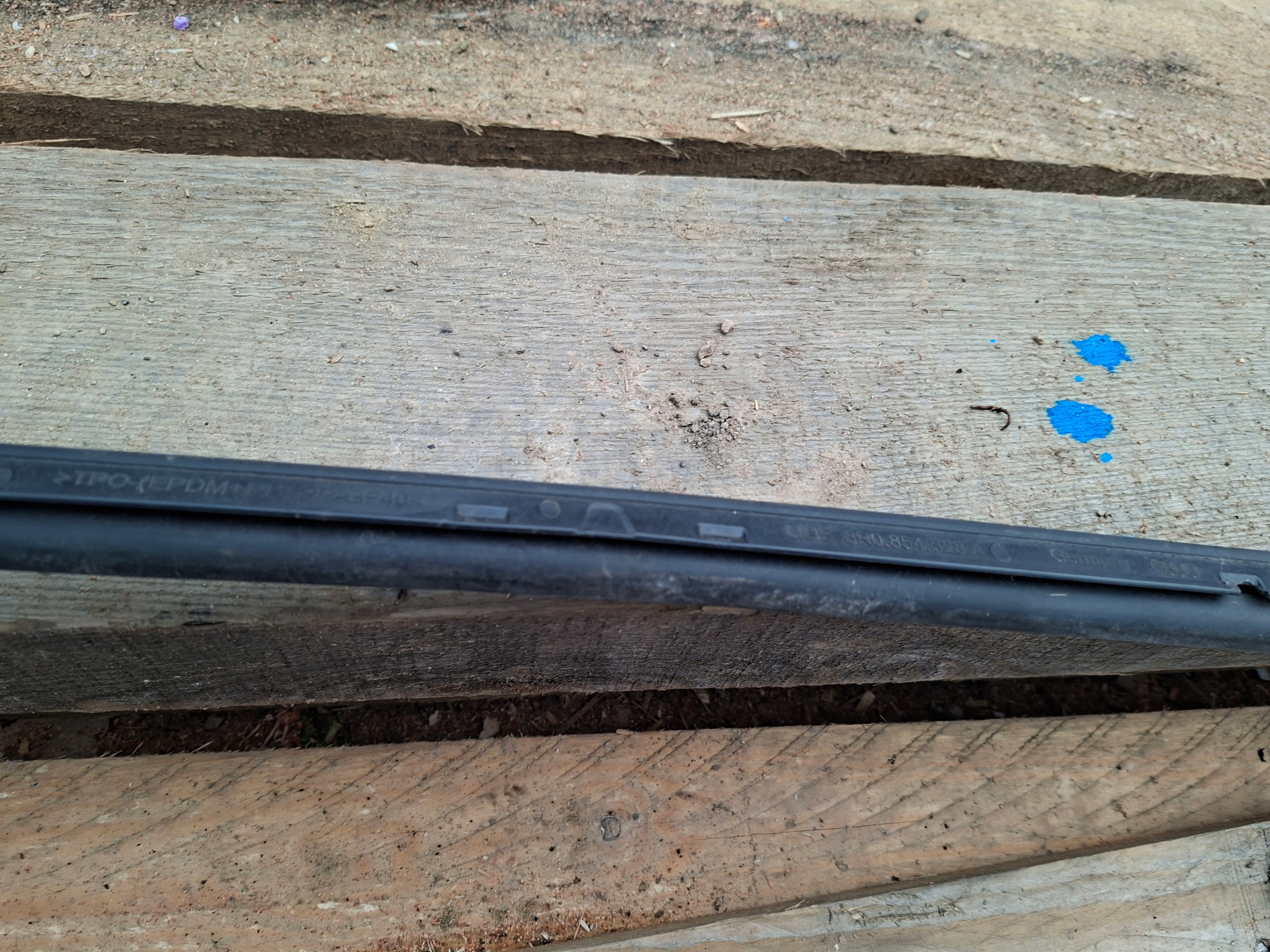 moulding windows PRZEDNIEJ AUDI Q5 8R right 8R0854328A