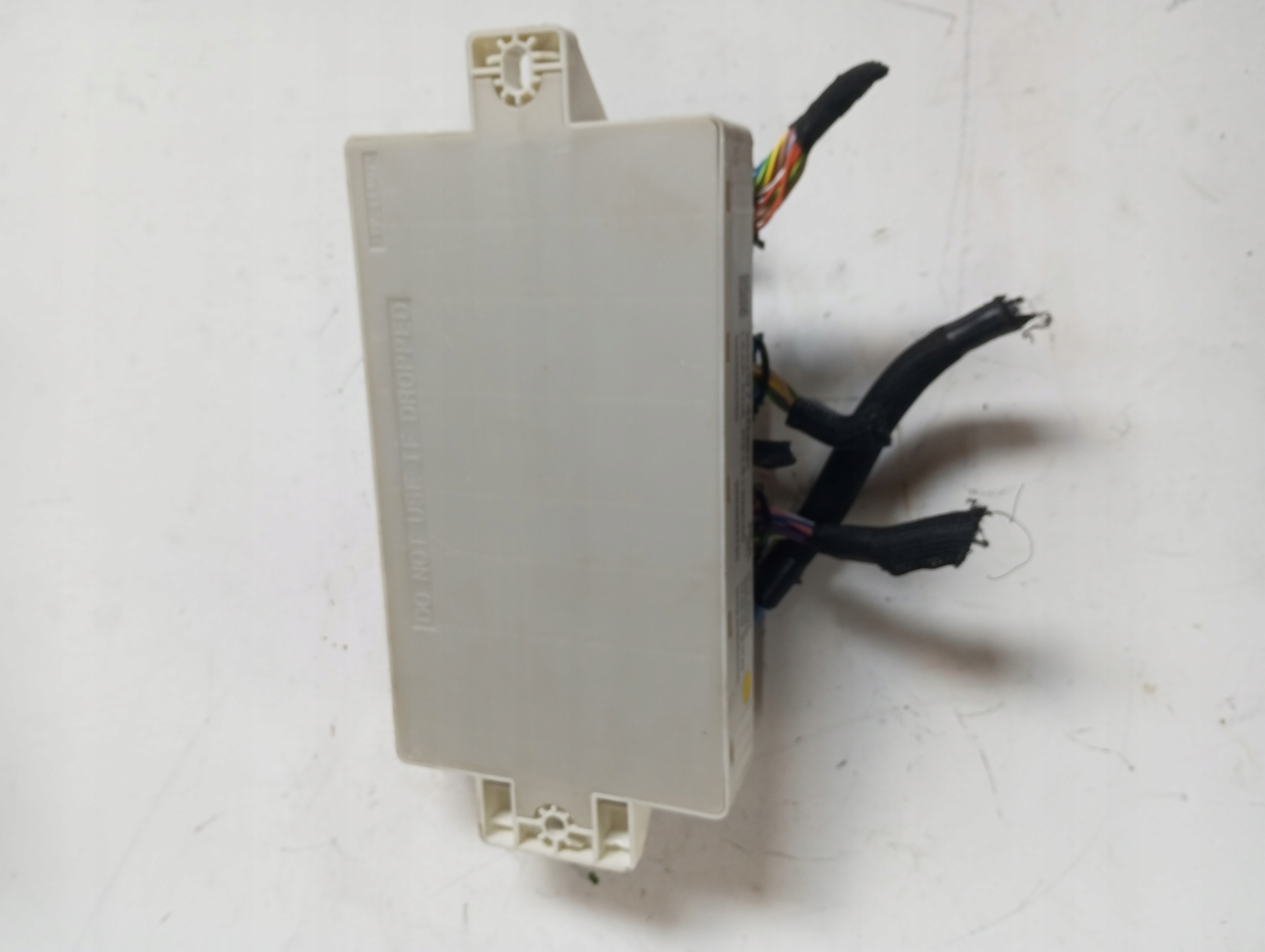 module control unit fuse box PEUGEOT 3008 III 9857974680