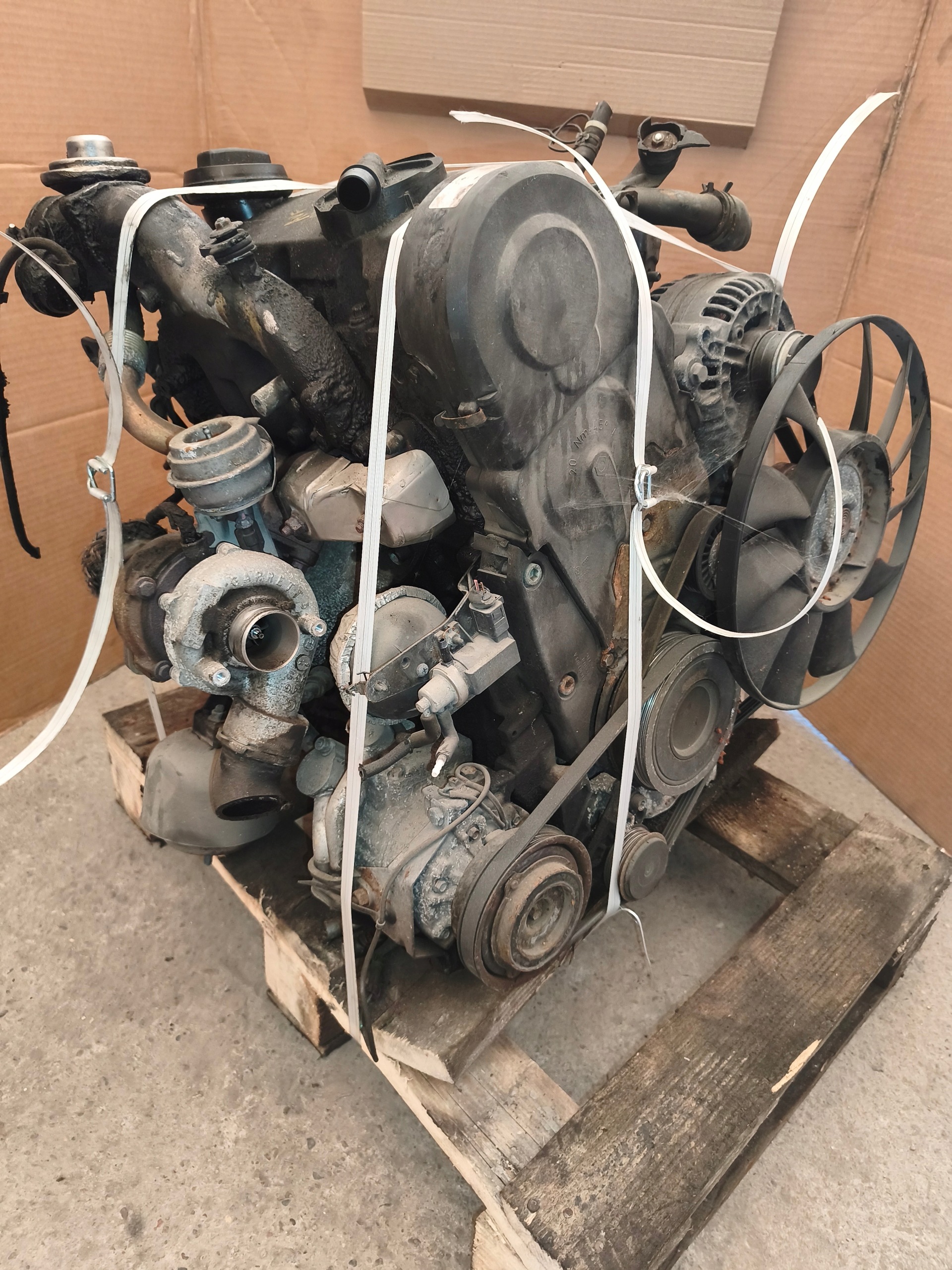 engine 1.9TDI AVF longitudinal complete PASSAT AUDI A4 DO MONTAZU FILM Z PRACY