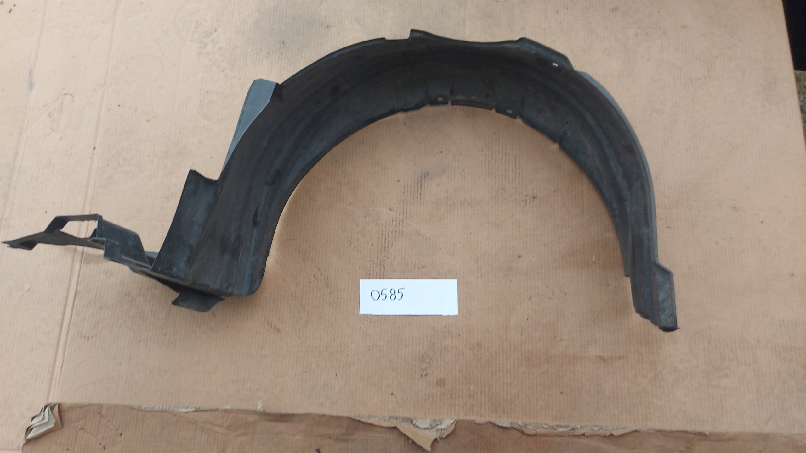 mudguard right front TOYOTA COROLLA VERSO 04-09