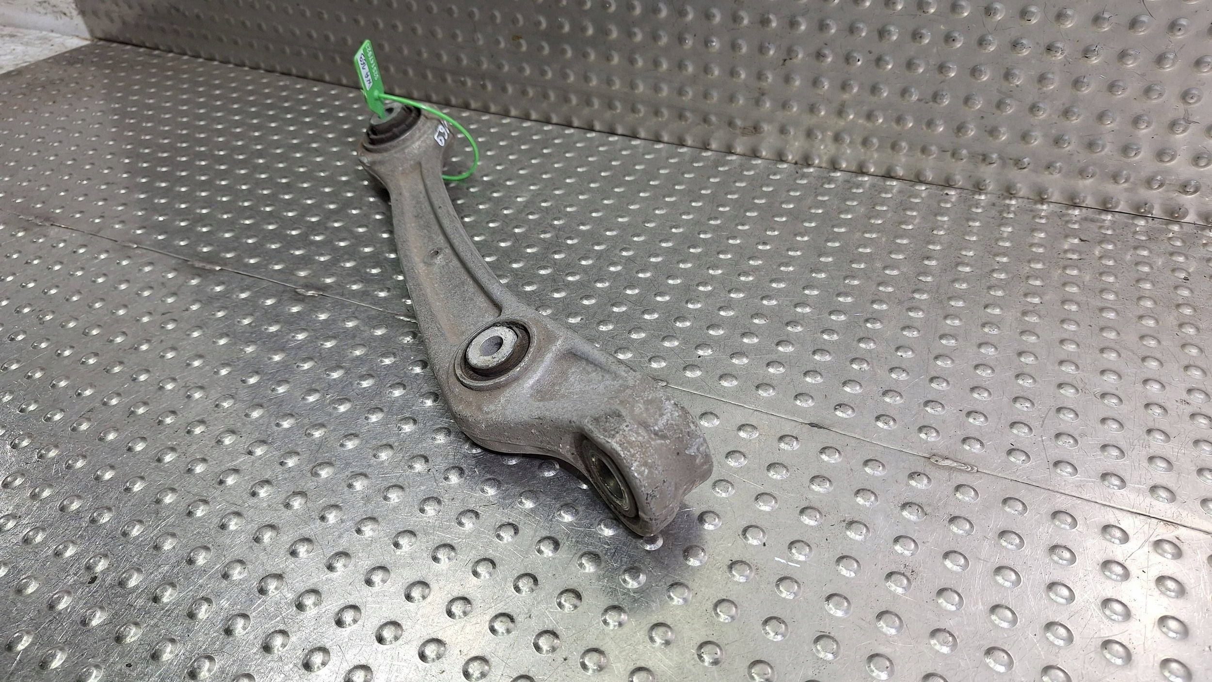 arm right front 8K0407156B AUDI A4 B8 A5 8T A7 A6 C7 Q5 8R