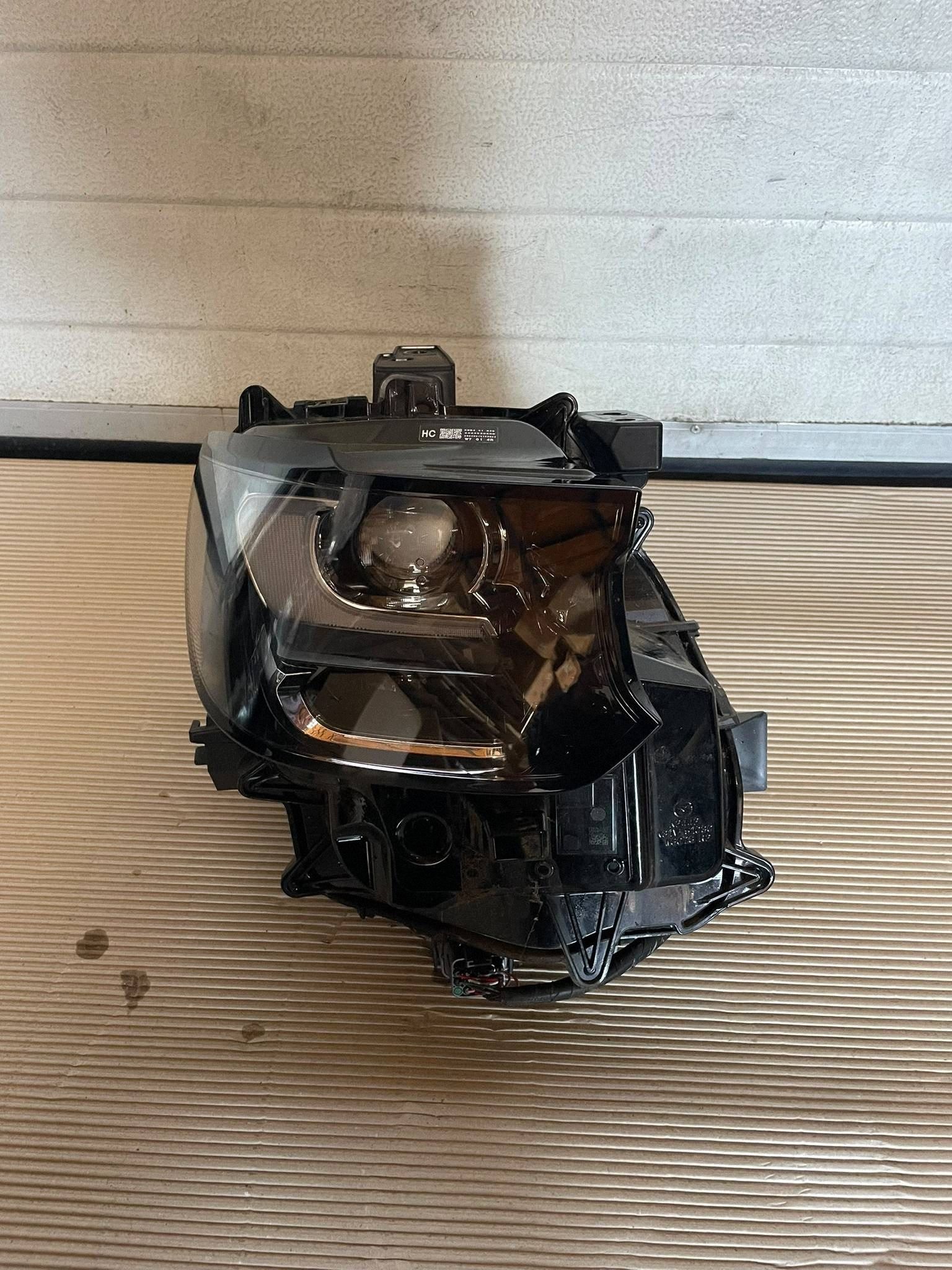 Reflektor feu avant prise droit Mazda CX-60 KBB451030 nr N