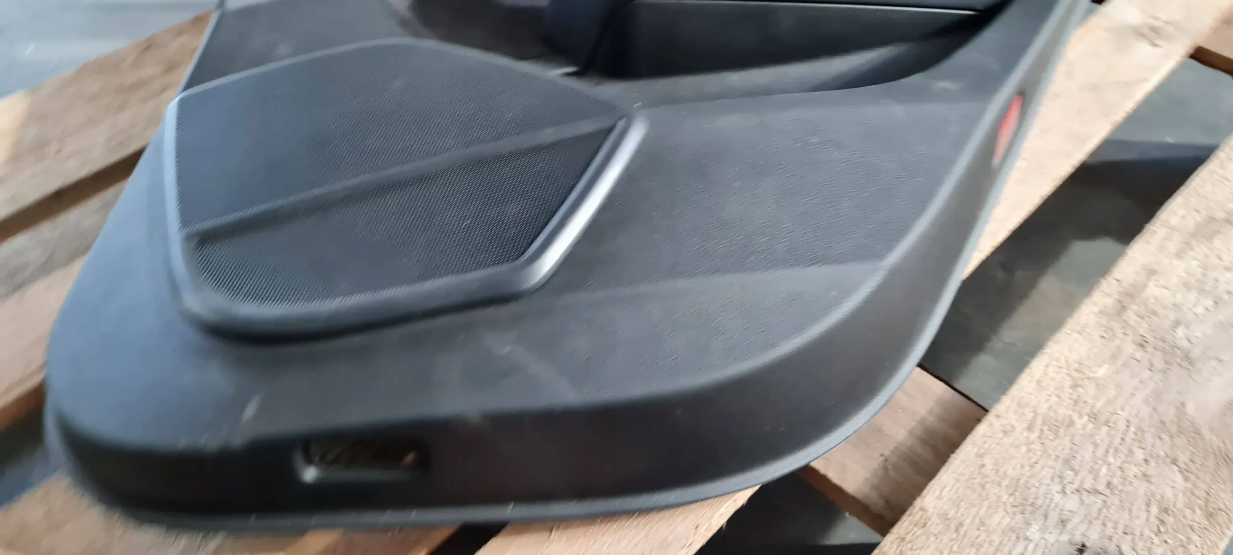 Q5 80A side upholstery door right right rear part ALCANTARA