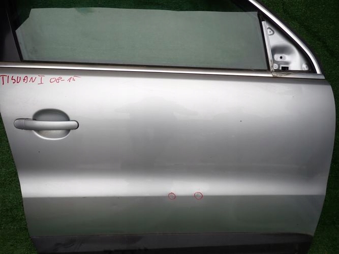 VW TIGUAN a 08-15 dveře pravé přední předek