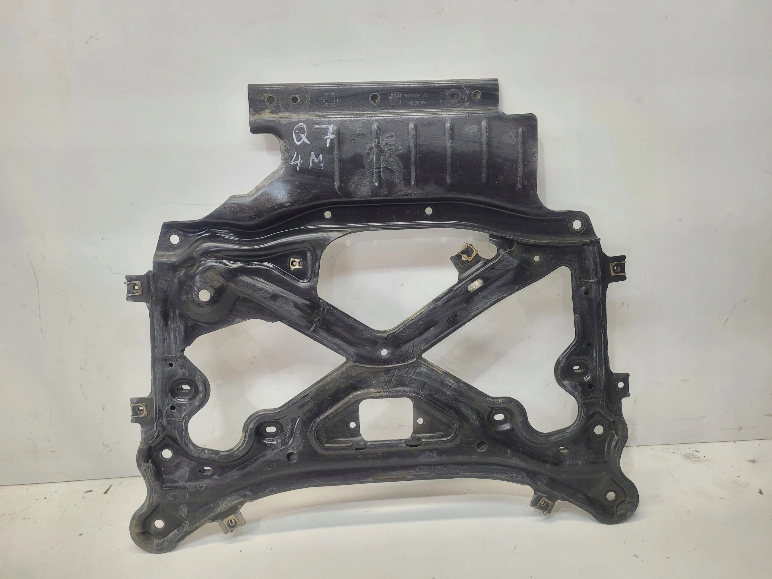 TRAWERS axle beam subframe front AUDI Q7 4M 4M2399345C