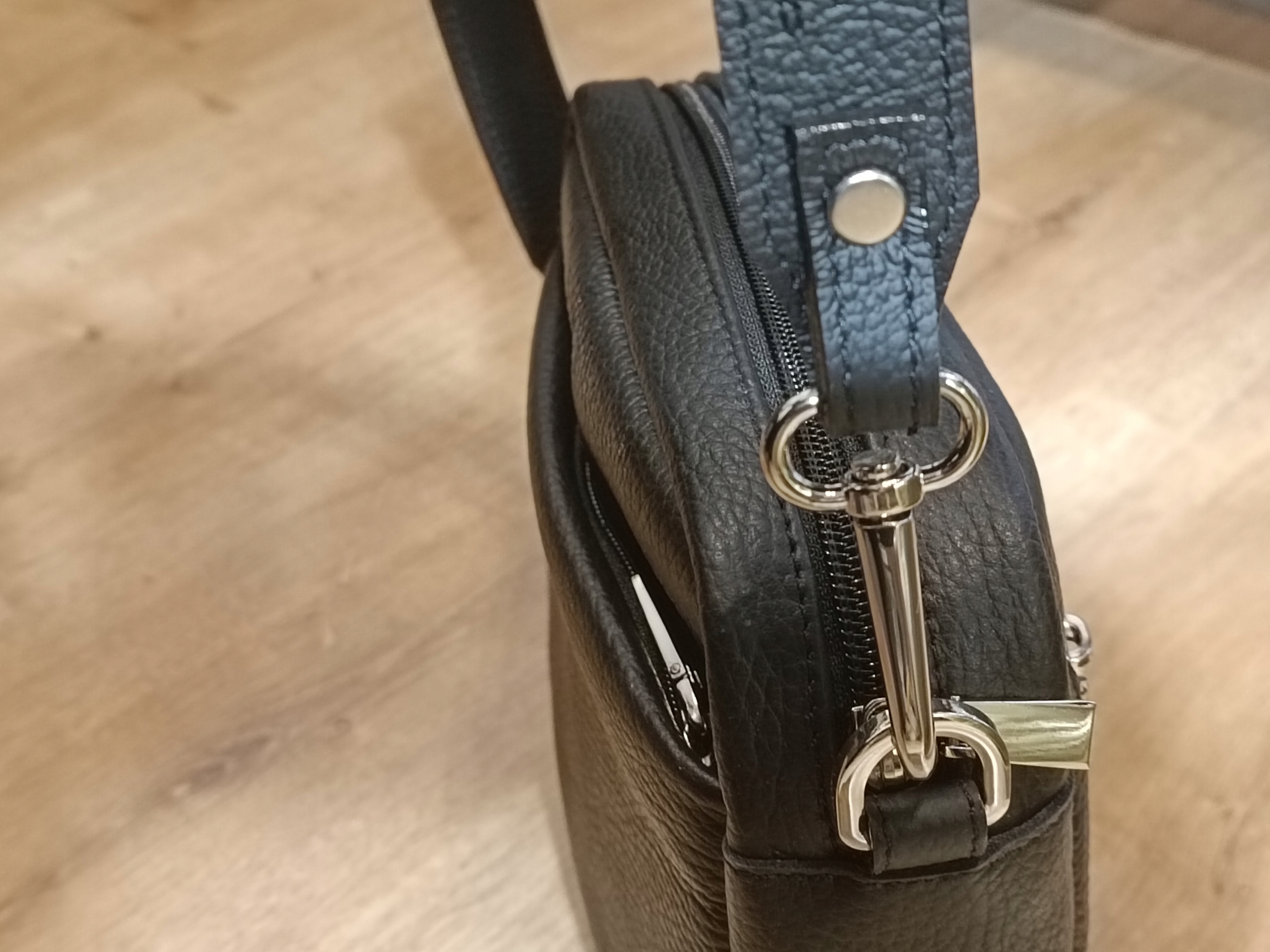 BoxBag TOREBKA DAMSKA BOX CZARNY MAŁY SKÓRZANY PRODUCENT POLSKA Model MAŁA LISTONOSZKA