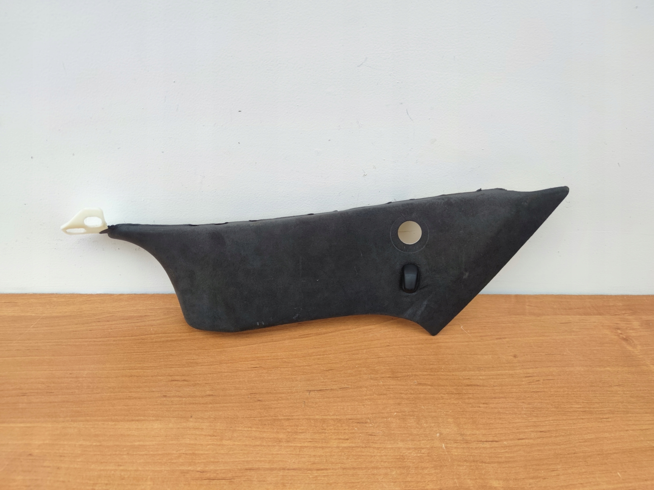 AUDI R8 4S side upholstery cover right of the threshold