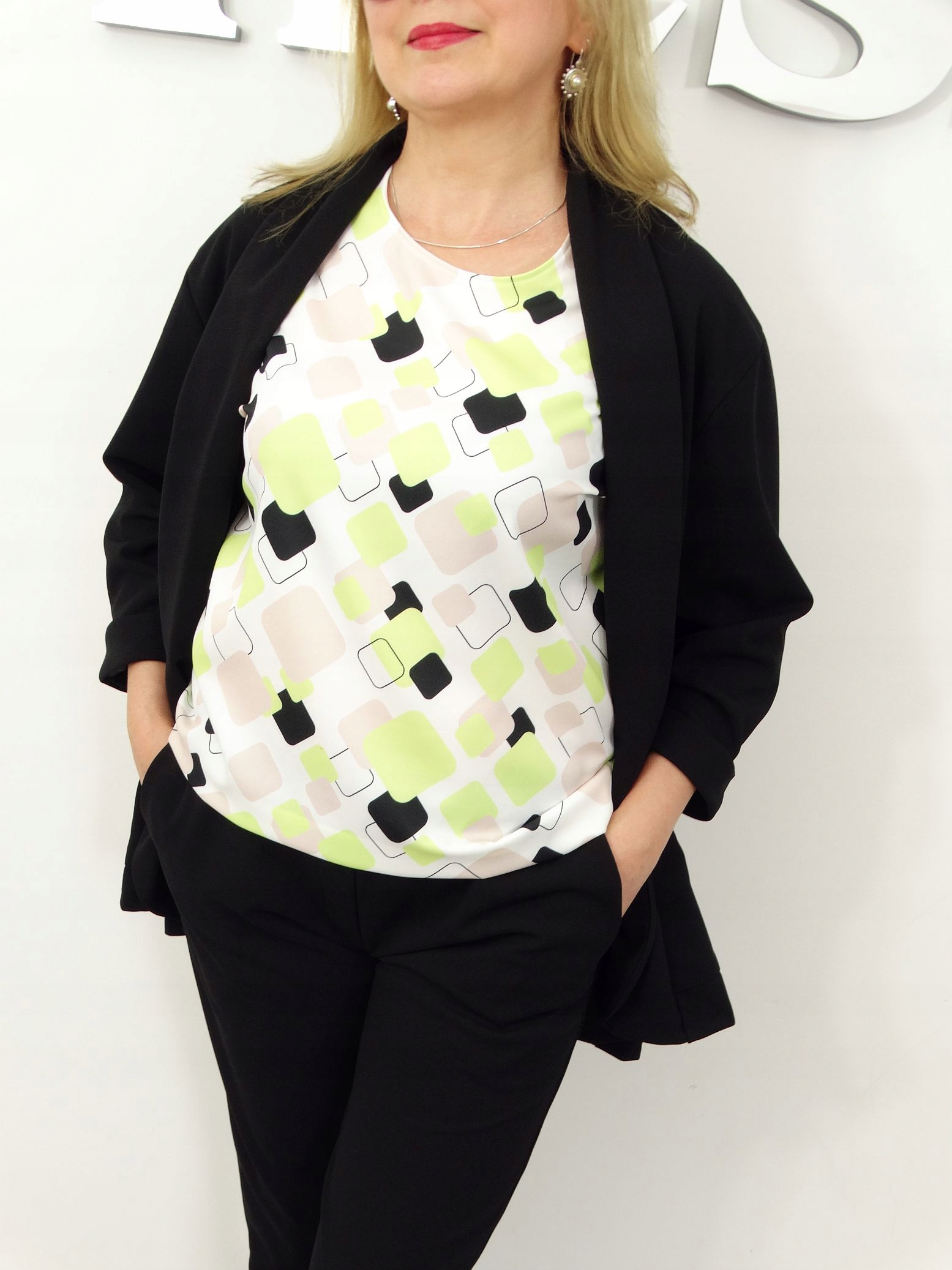 Komplet Damski Garnitur Marynarka Spodnie Duże Rozmiary 48 4XL Kolor czarny