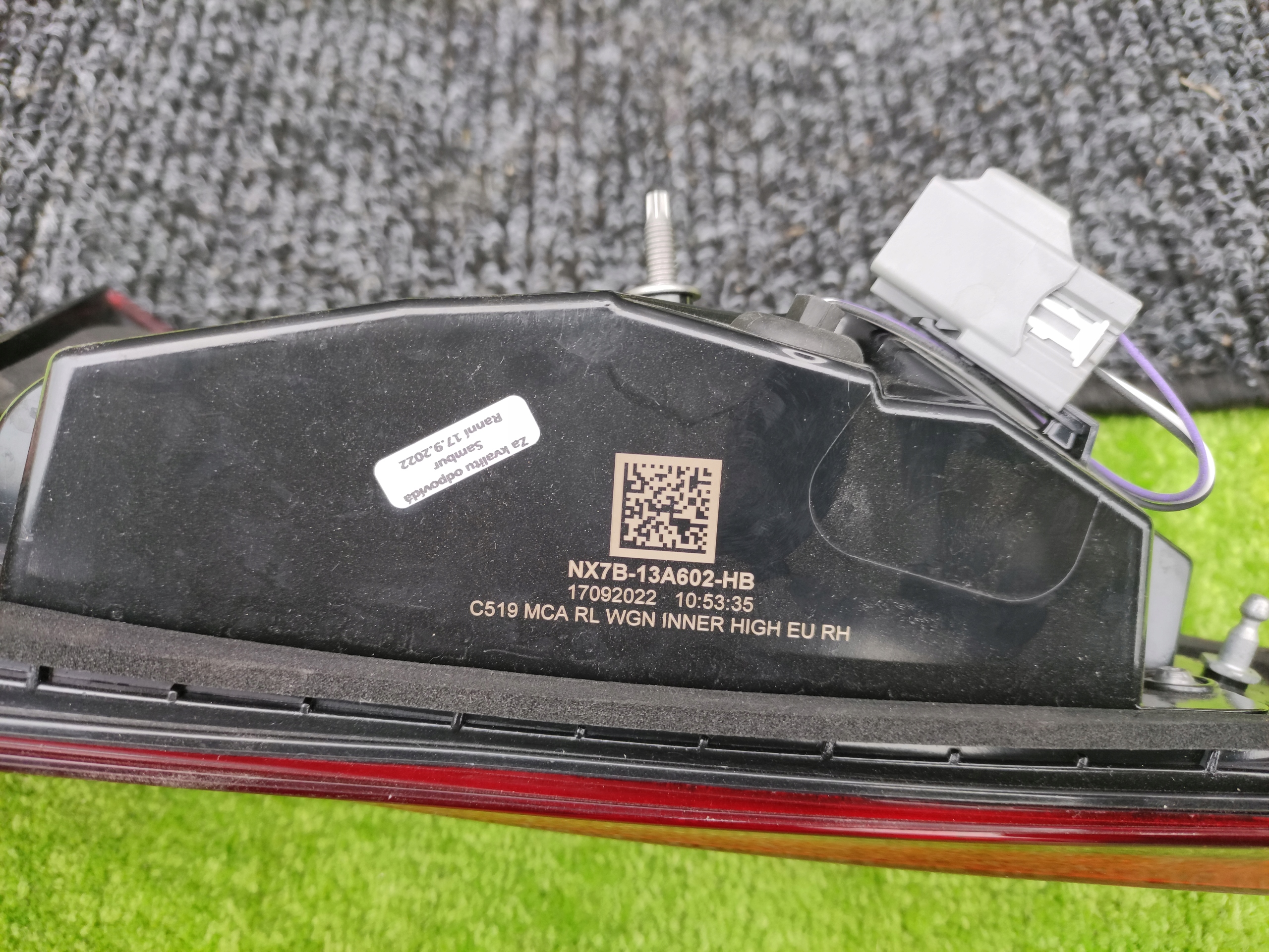 FORD FOCUS MK4 LIFT 21- LAMPA PRAWA TYLNA TYŁ Producent części Ford OE