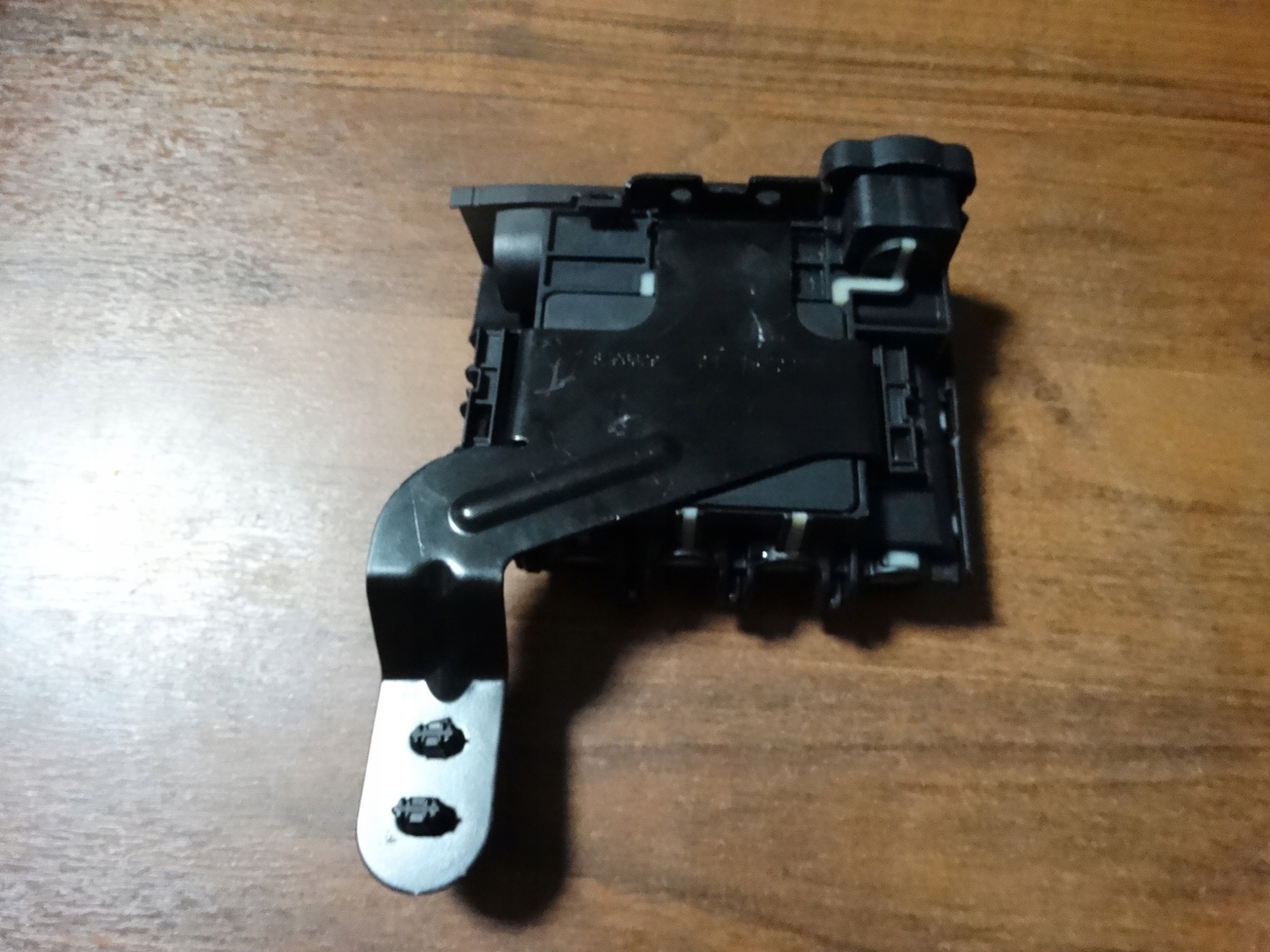 IDEALNA compartment fuse BMW G01 G02 1
