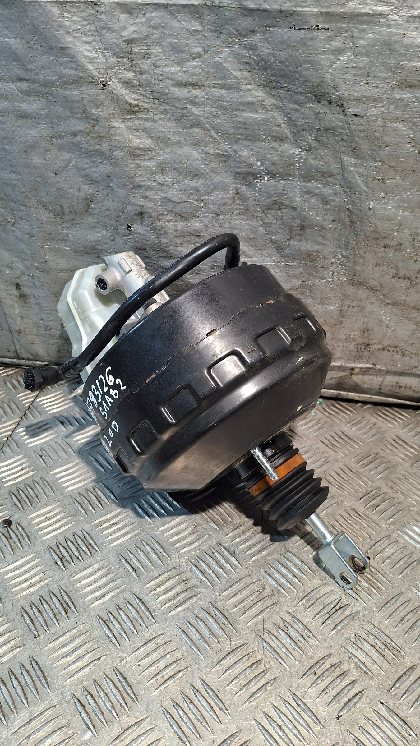 Servo bremsen BMW E81 2.0D