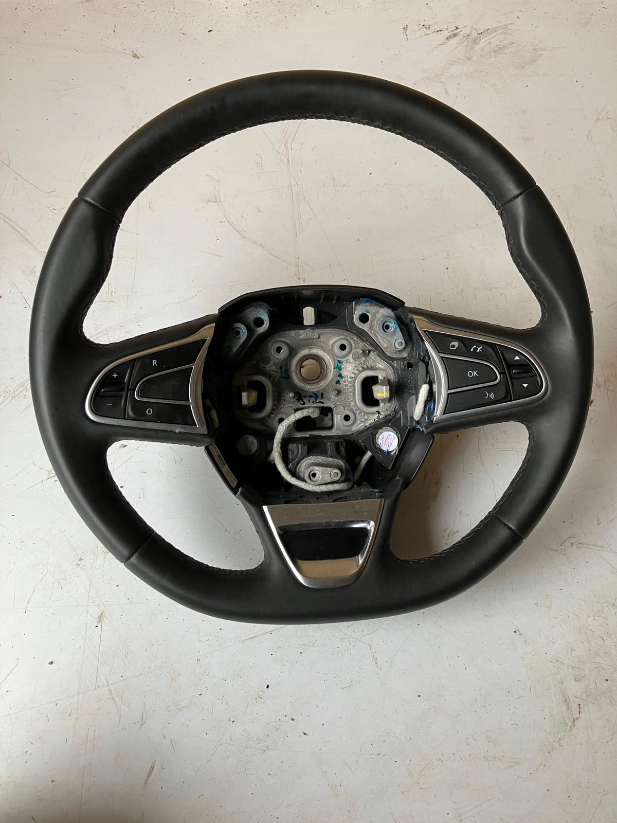 lenkrad Leder MULTIFUNKCJA MEGANE IV