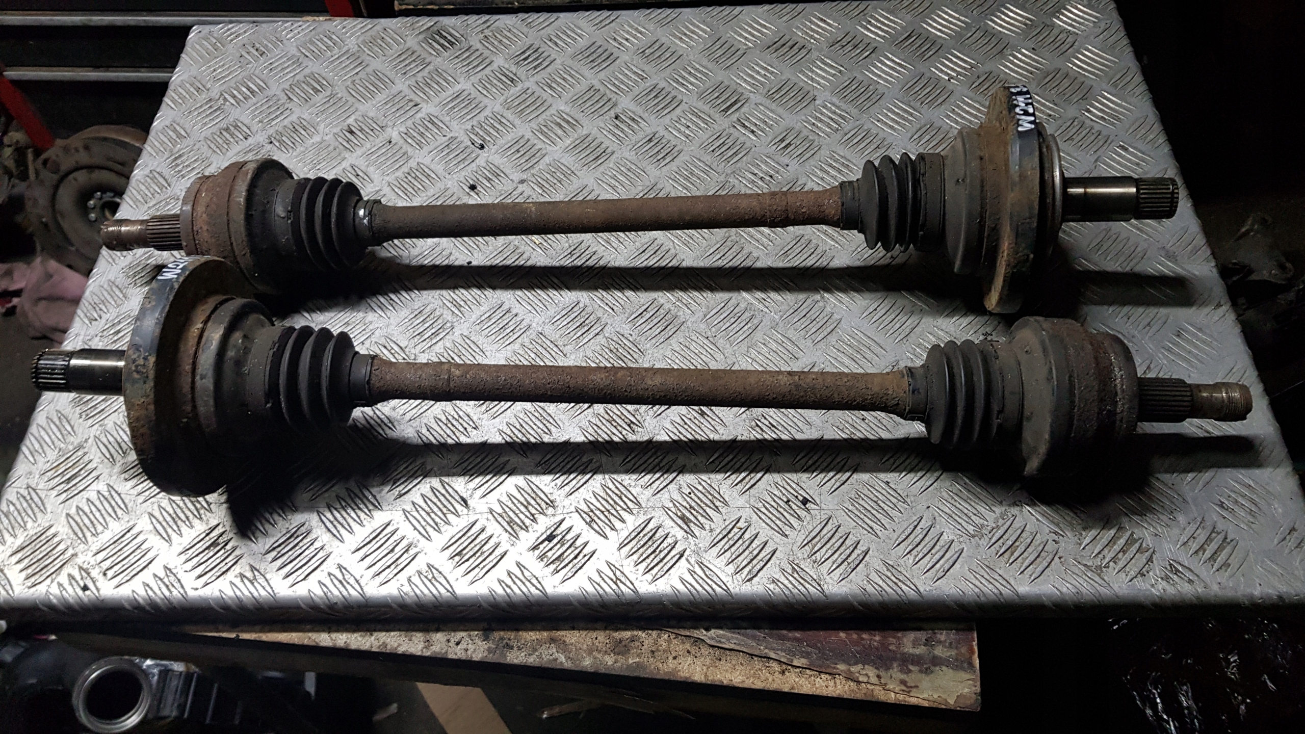 MERCEDES W211 3.5 4MATIC semi-axis drive left right rear part