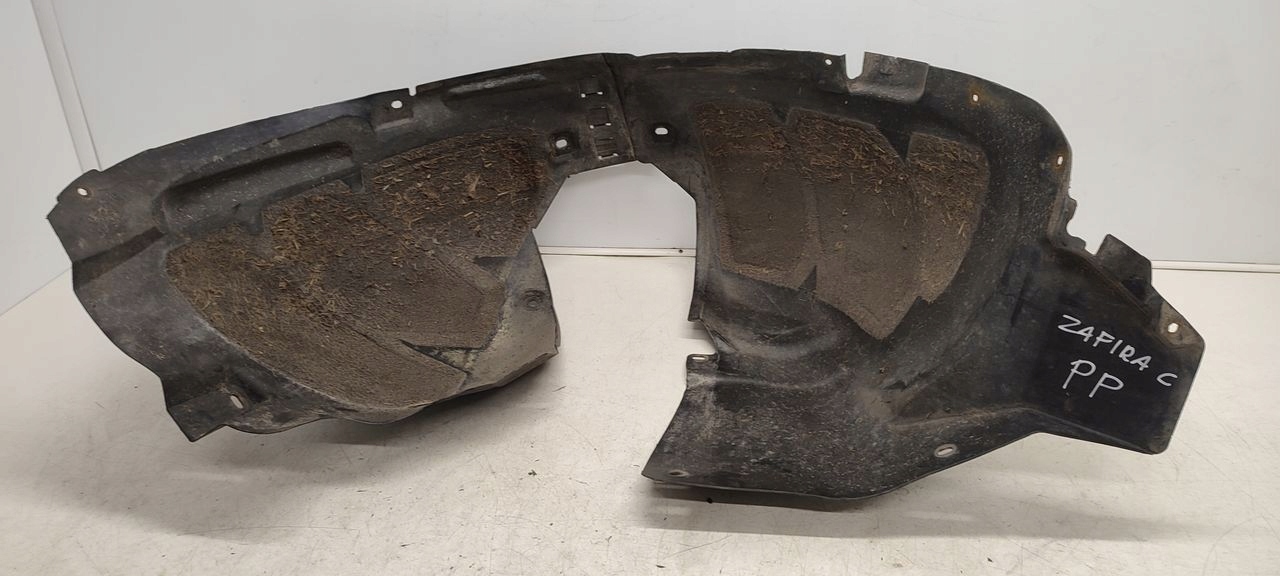 mudguard front front right Opel Zafira C