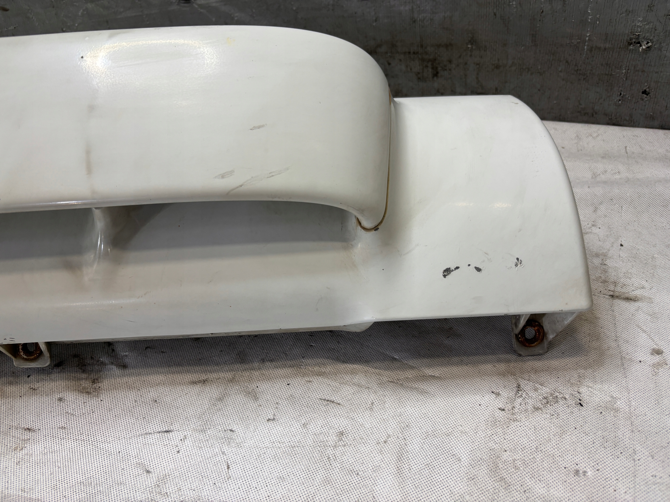 corner bonnet hood cabs left Iveco Stralis 504096163