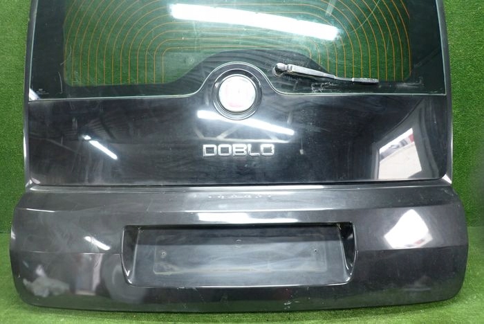FIAT DOBLO 10- boot doors rear part