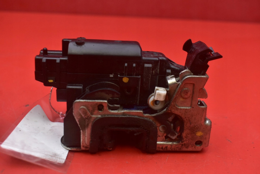 lock door right front front EU DACIA DOKKER LIFT 17-21