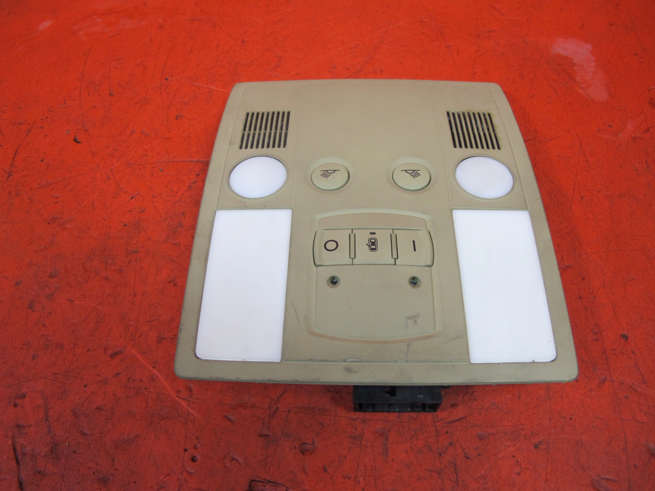 AUDI A8 D3 4E 02- light OSWIETLENIE cabs rear part
