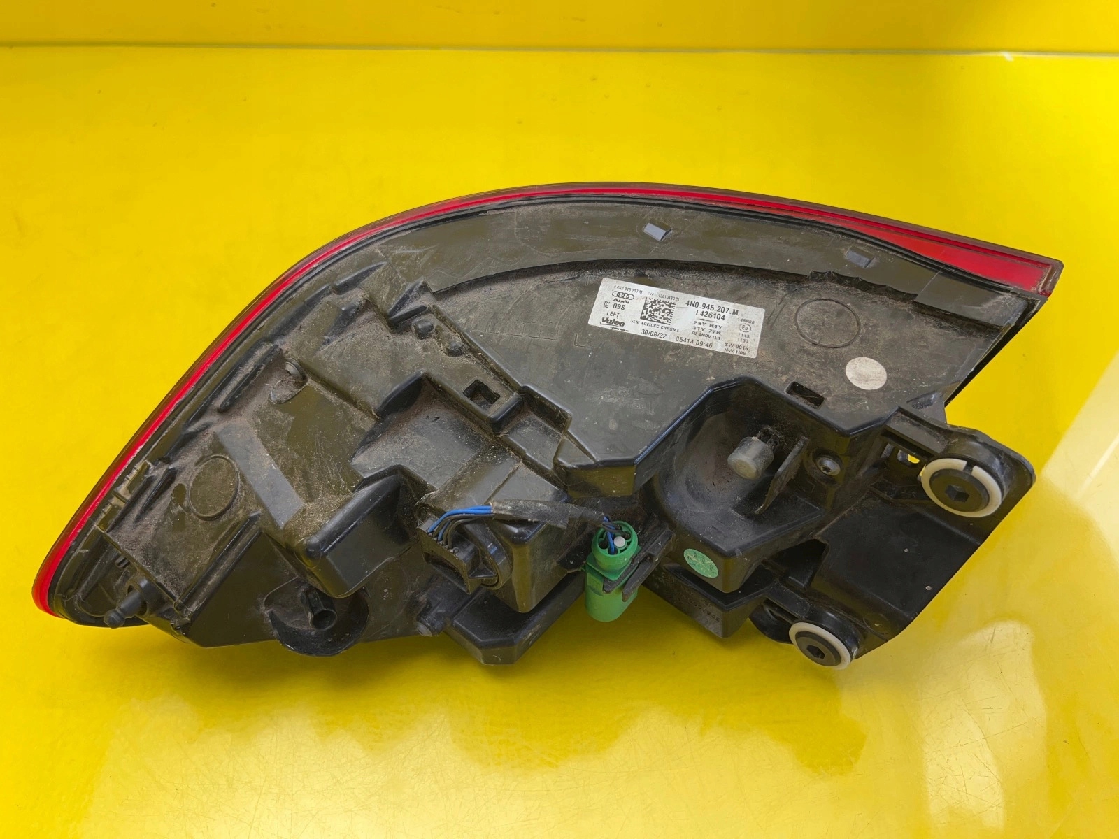 Audi A8 4N Lift 21- light rear left Oled Matrix 4N0945207M