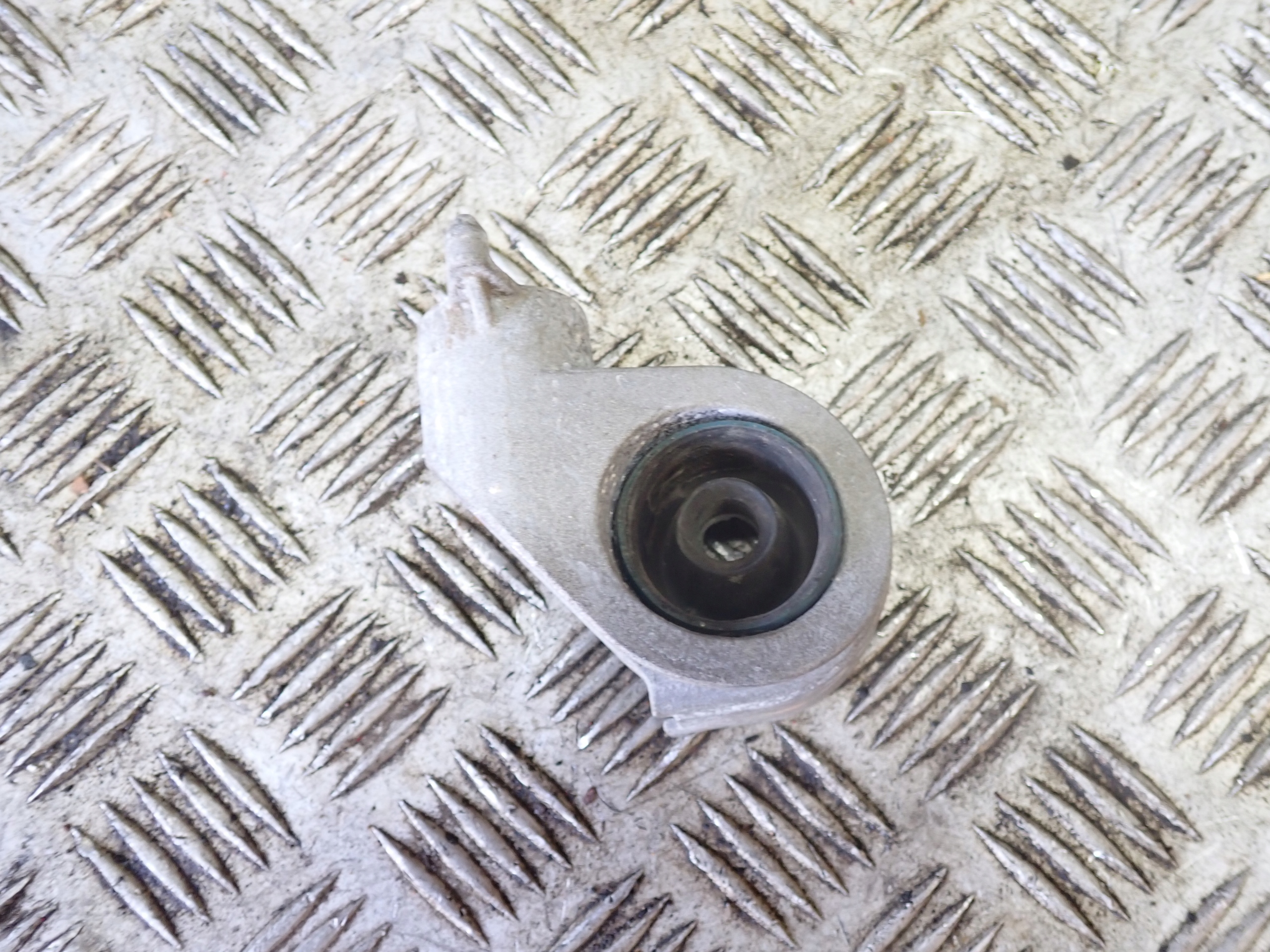 Wieszak Tłumika Jeep Grand Cherokee WL 2.0 4XE 2021-