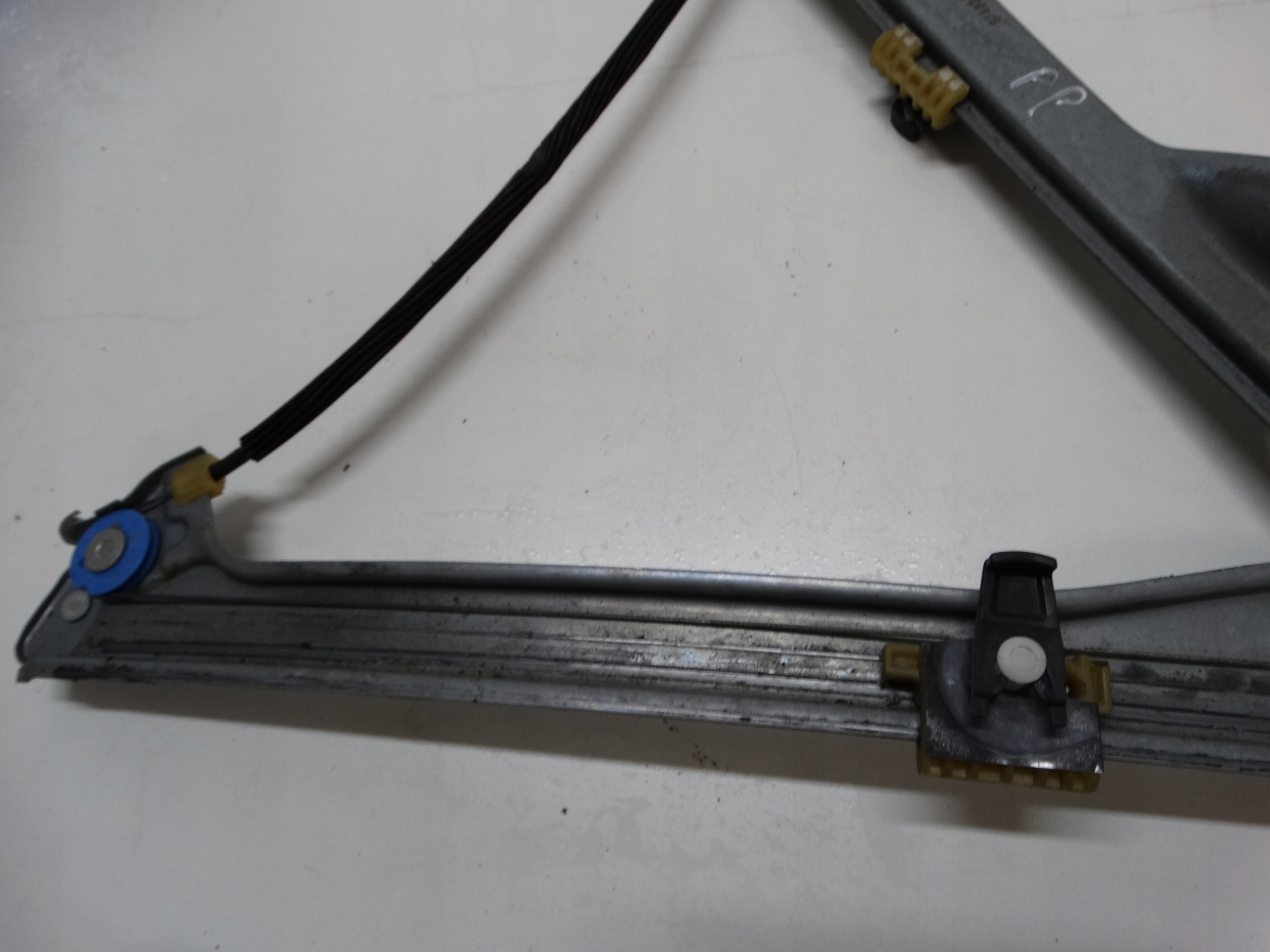 window regulator right front RENAULT LAGUNA III