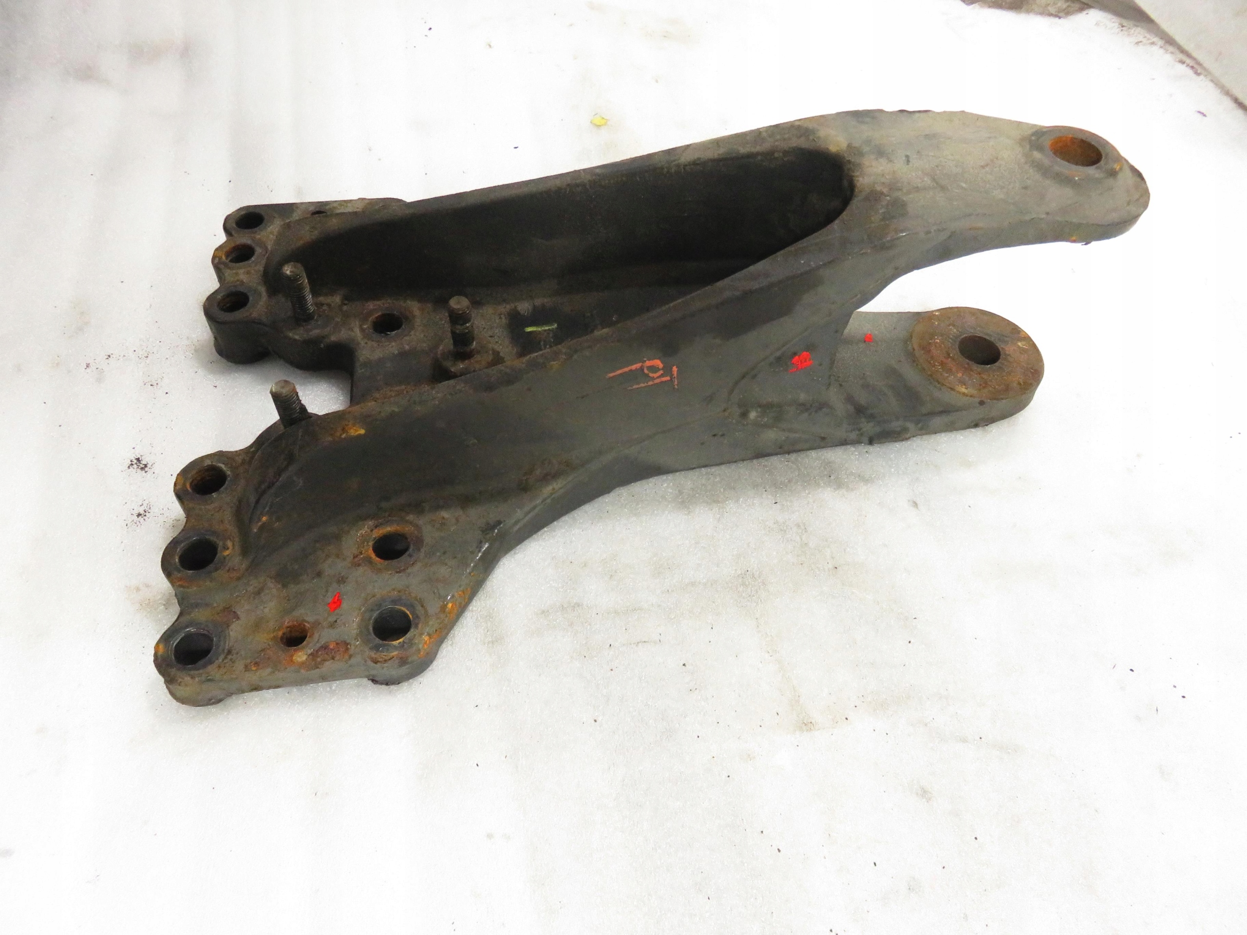 WSPORNIK MOCOWANIE PÓŁRESORA SCANIA R I 1799578