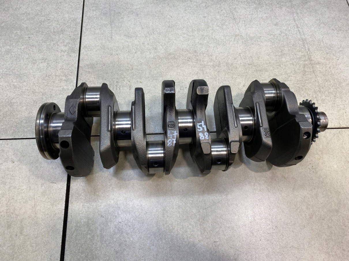 WAŁ KORBOWY SCENIC I 1.9 DCI F8T