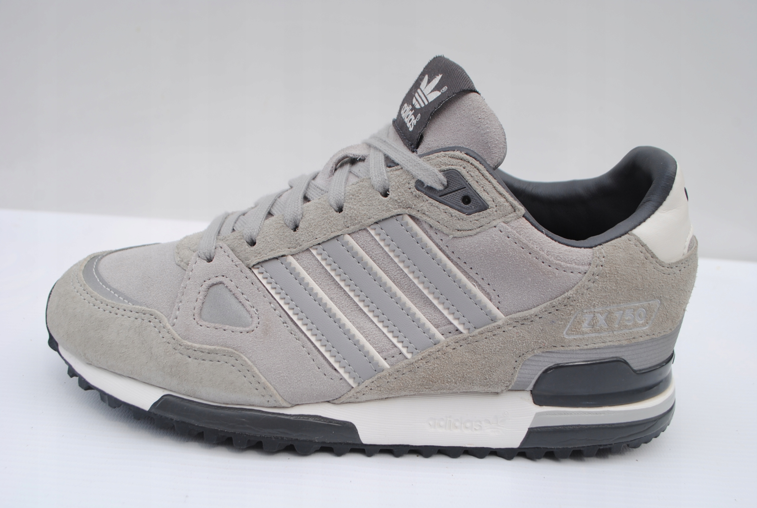 zx 750 adidas grey