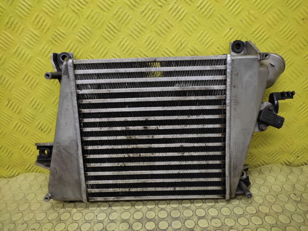 NISSAN X-TRAIL 2.2 D INTERCOOLER D2053B17