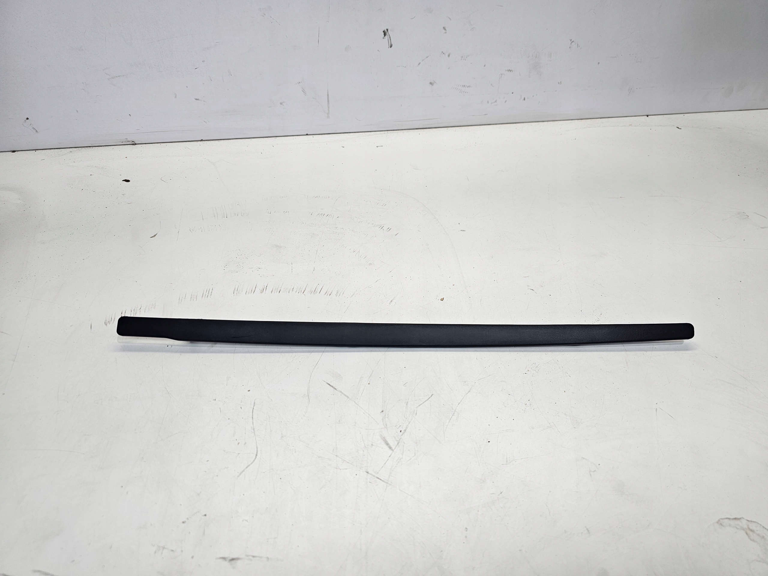 lista RAMY DACHU AUDI A5 S5 8T COUPE 8T0877156B
