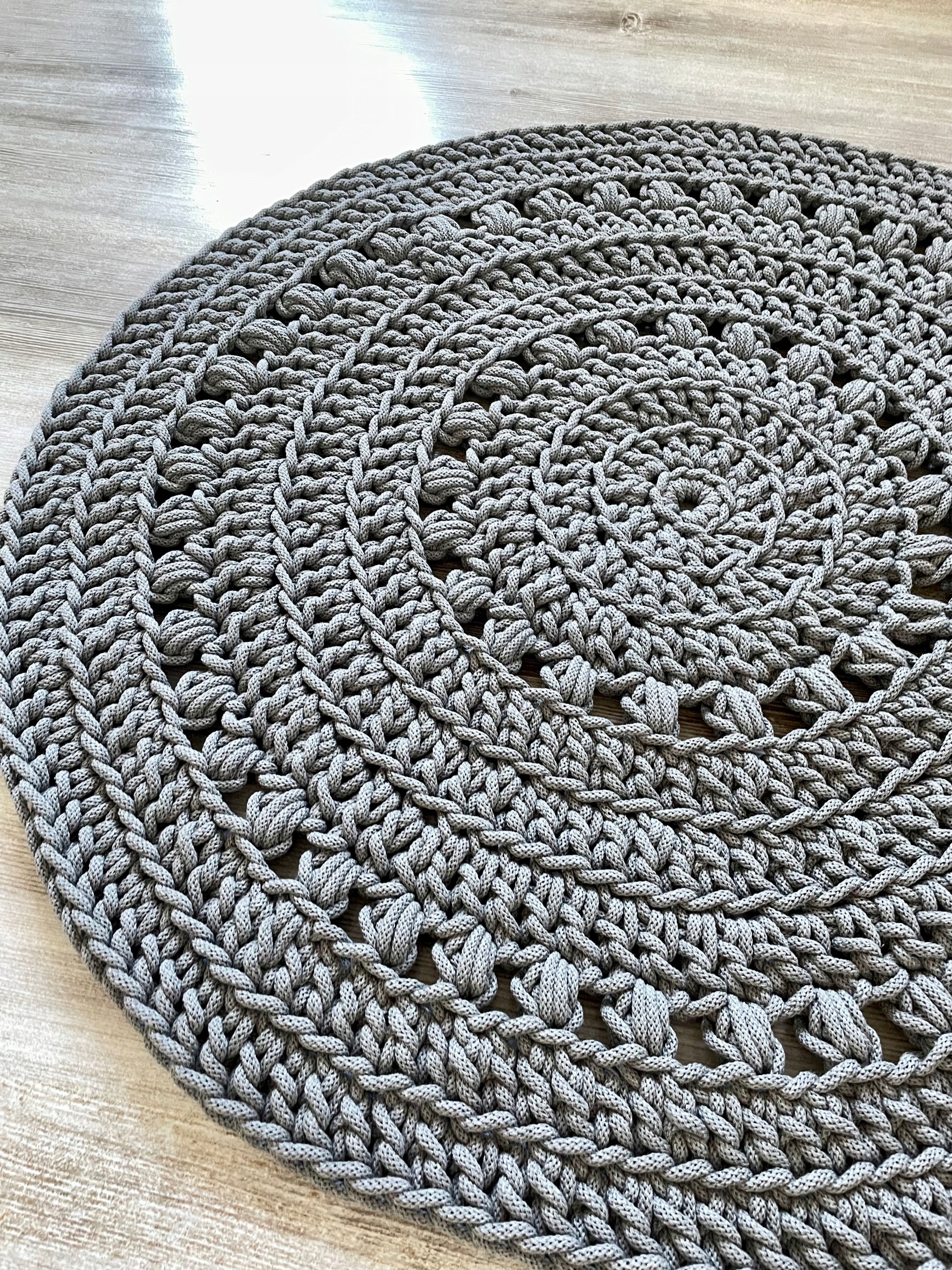 Koberec boho ručně vyrobený z provázku o délce 70 cm, ručně vyráběné háček