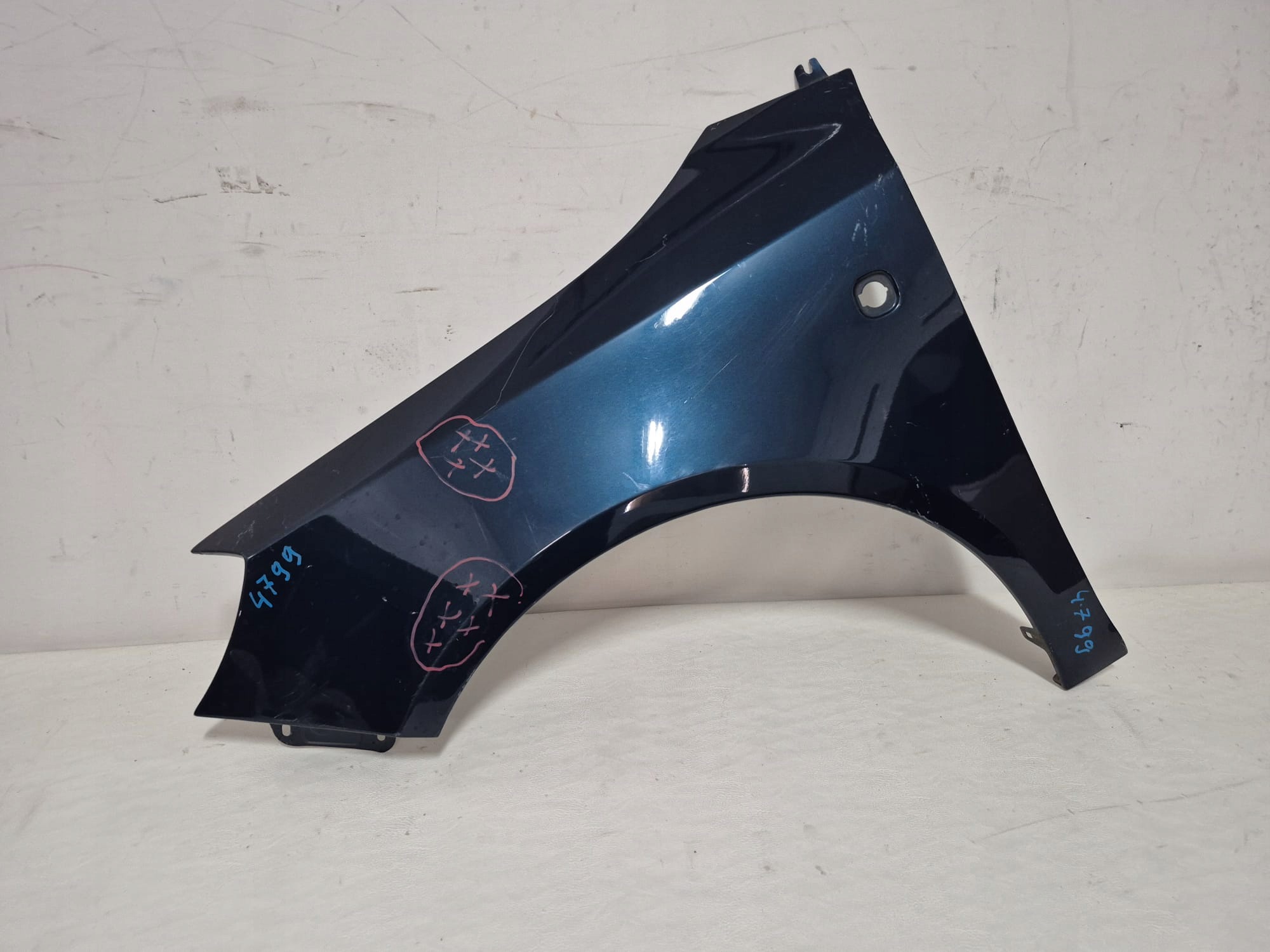 SKODA FABIA II 2 07-14 fender front front left