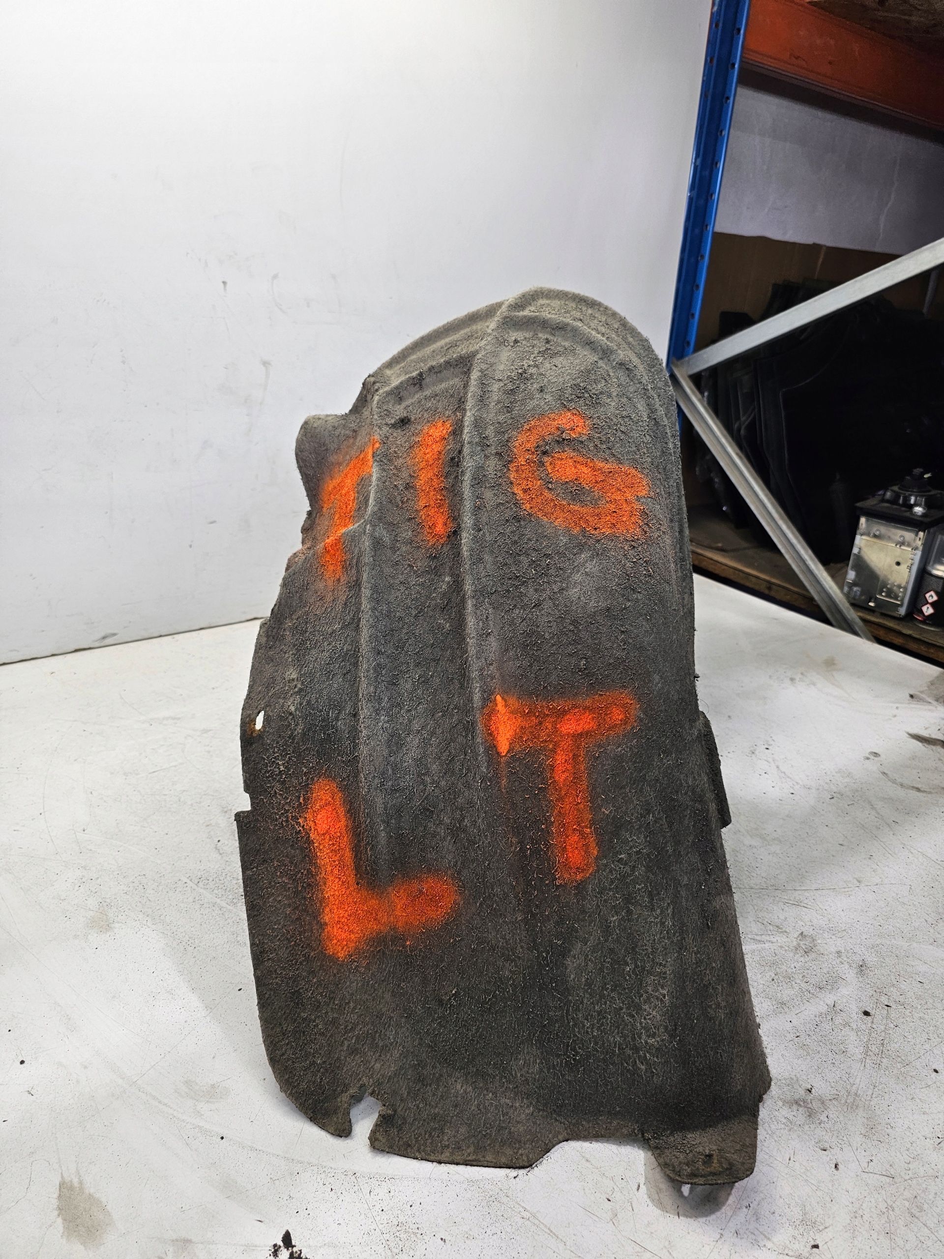mudguard left rear part VOLKSWAGEN TIGUAN 5N0810971H