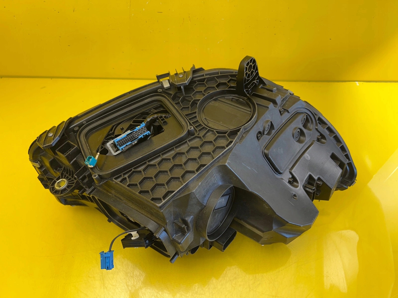 light left Mercedes C-Klasa W206 A2069065304 Digital Light