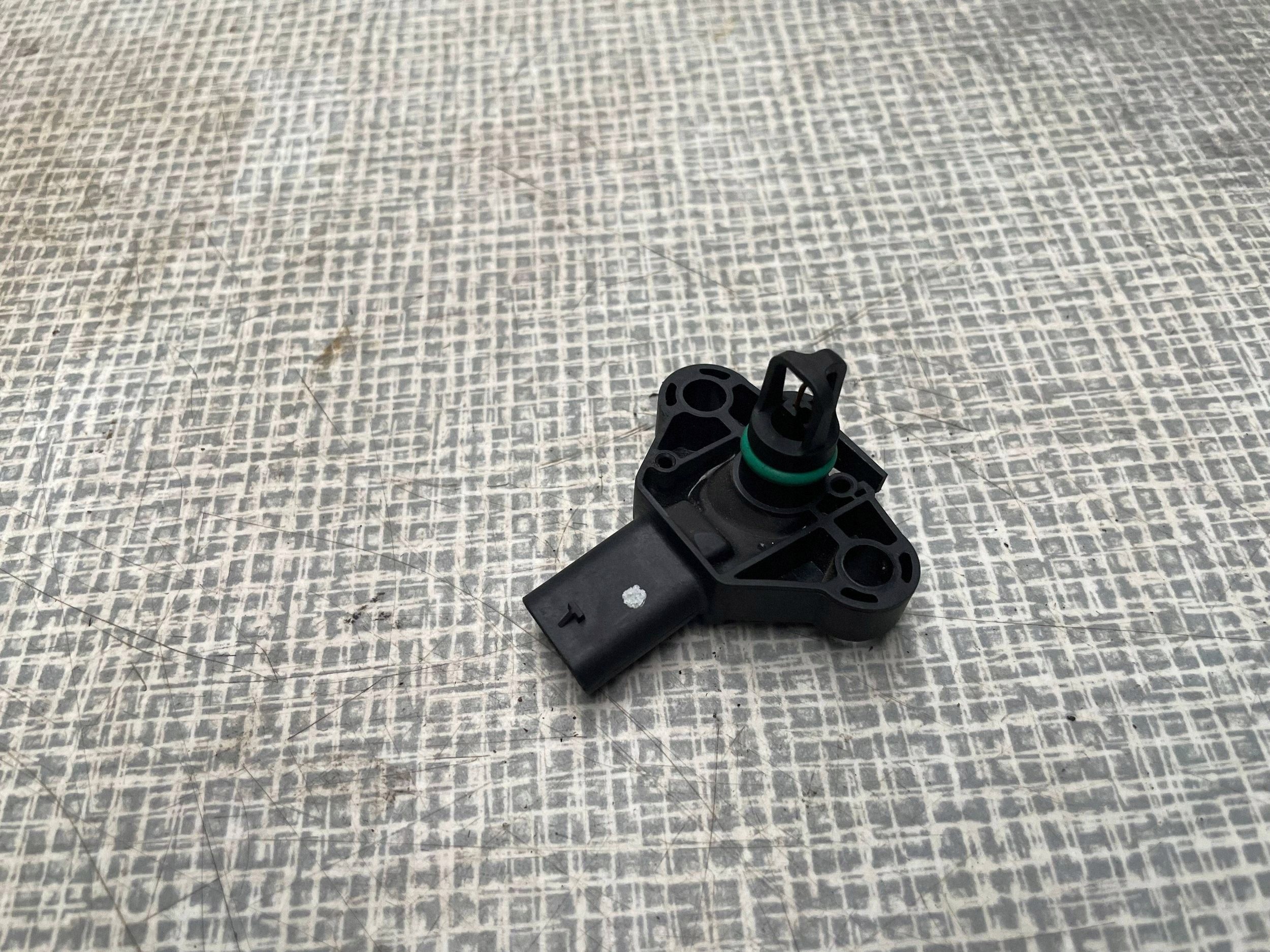 sensor MAP SKODA KAROQ 04E906051N @M