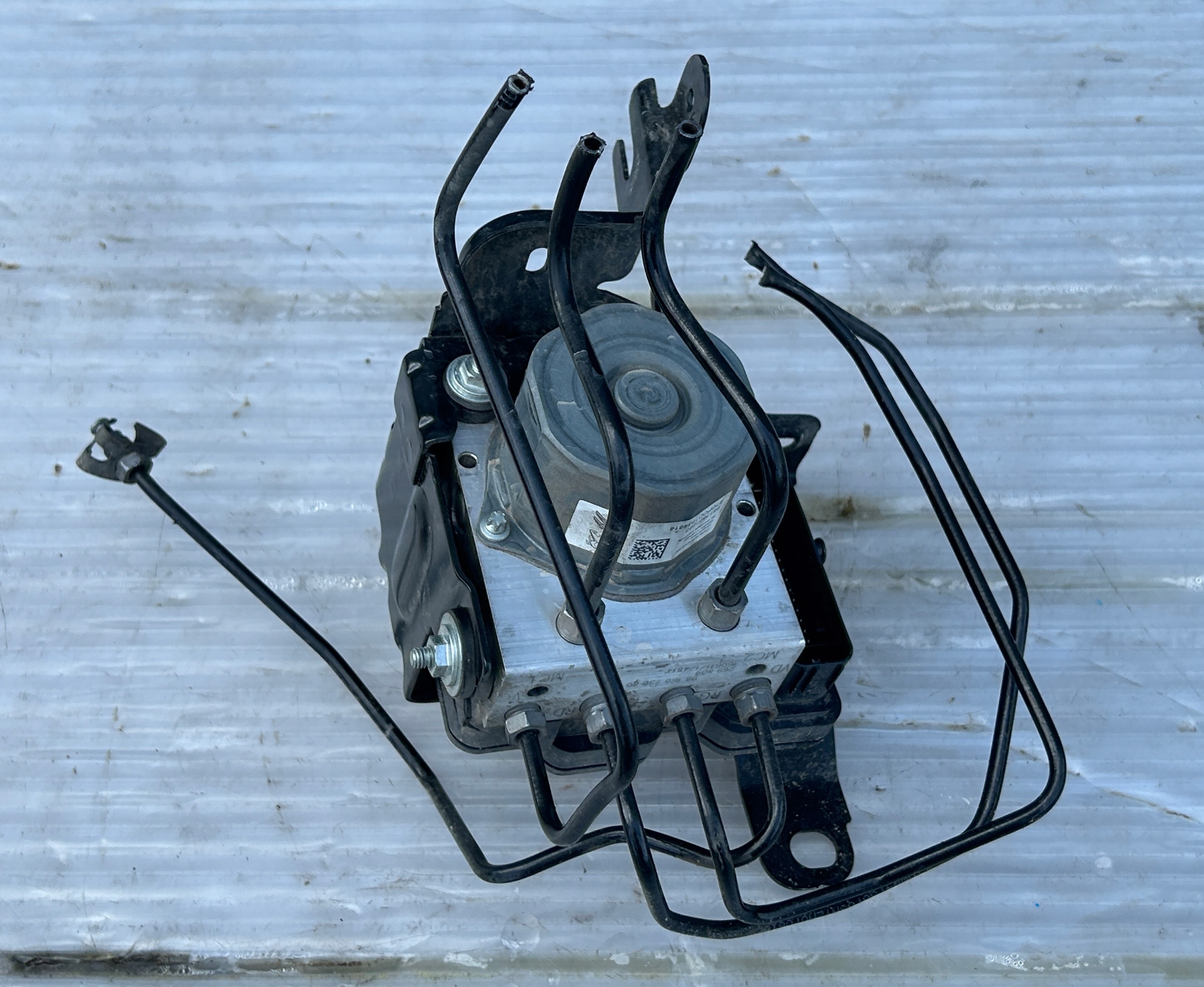 pump control unit ABS PEUGEOT 308 II T9 9816073680